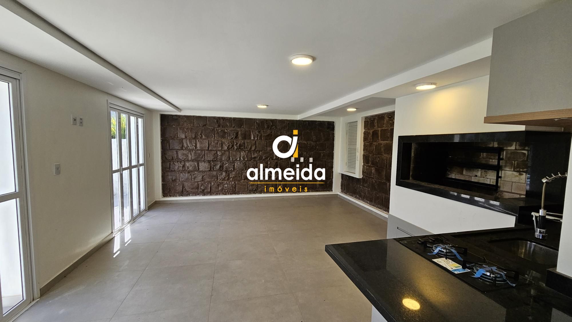 Casa à venda com 3 quartos, 300m² - Foto 43