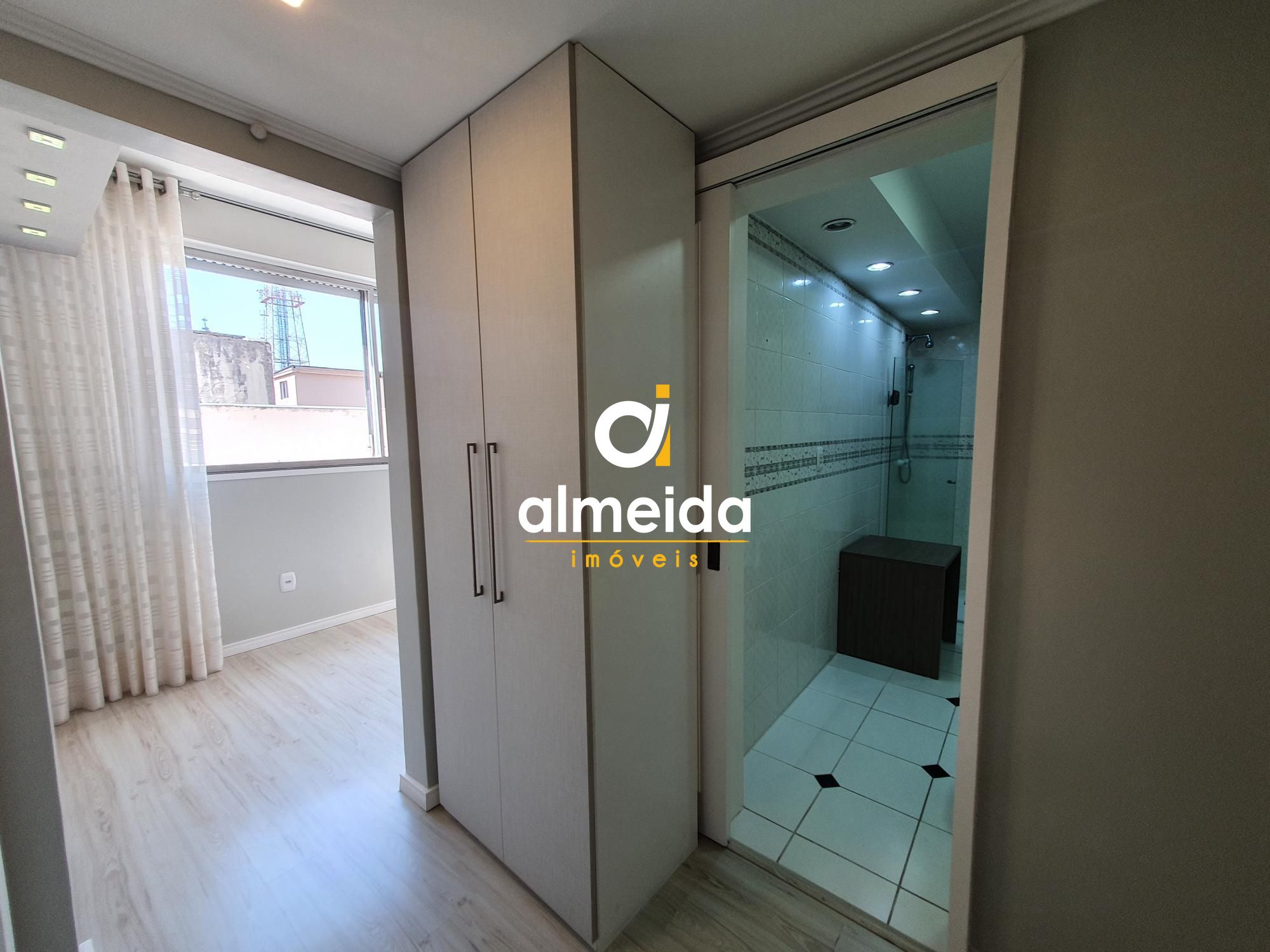 Apartamento à venda com 3 quartos, 217m² - Foto 35