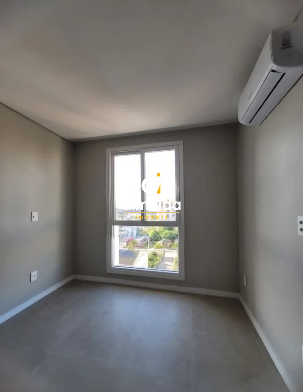Apartamento semimobiliado santa maria próximo basilica da me