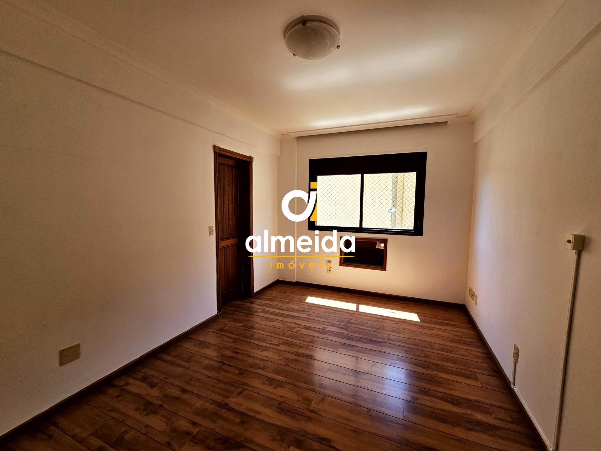 Apartamento para alugar com 3 quartos, 194m² - Foto 20