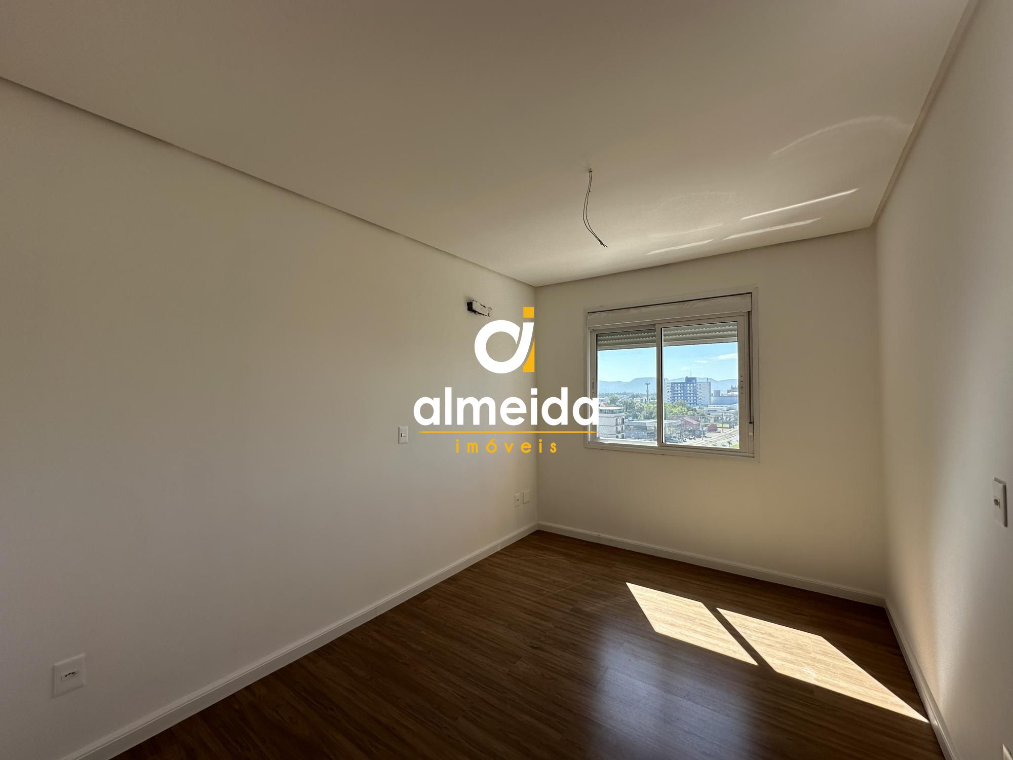 Apartamento à venda com 3 quartos, 121m² - Foto 13