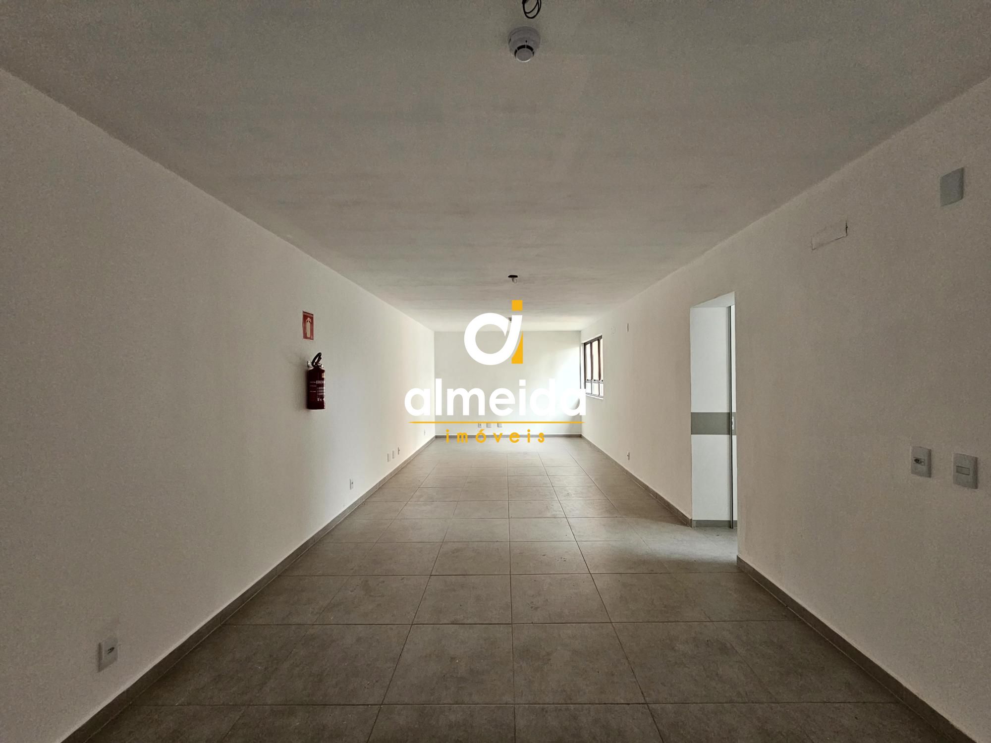 Conjunto Comercial-Sala à venda e aluguel com 14 quartos, 739m² - Foto 52