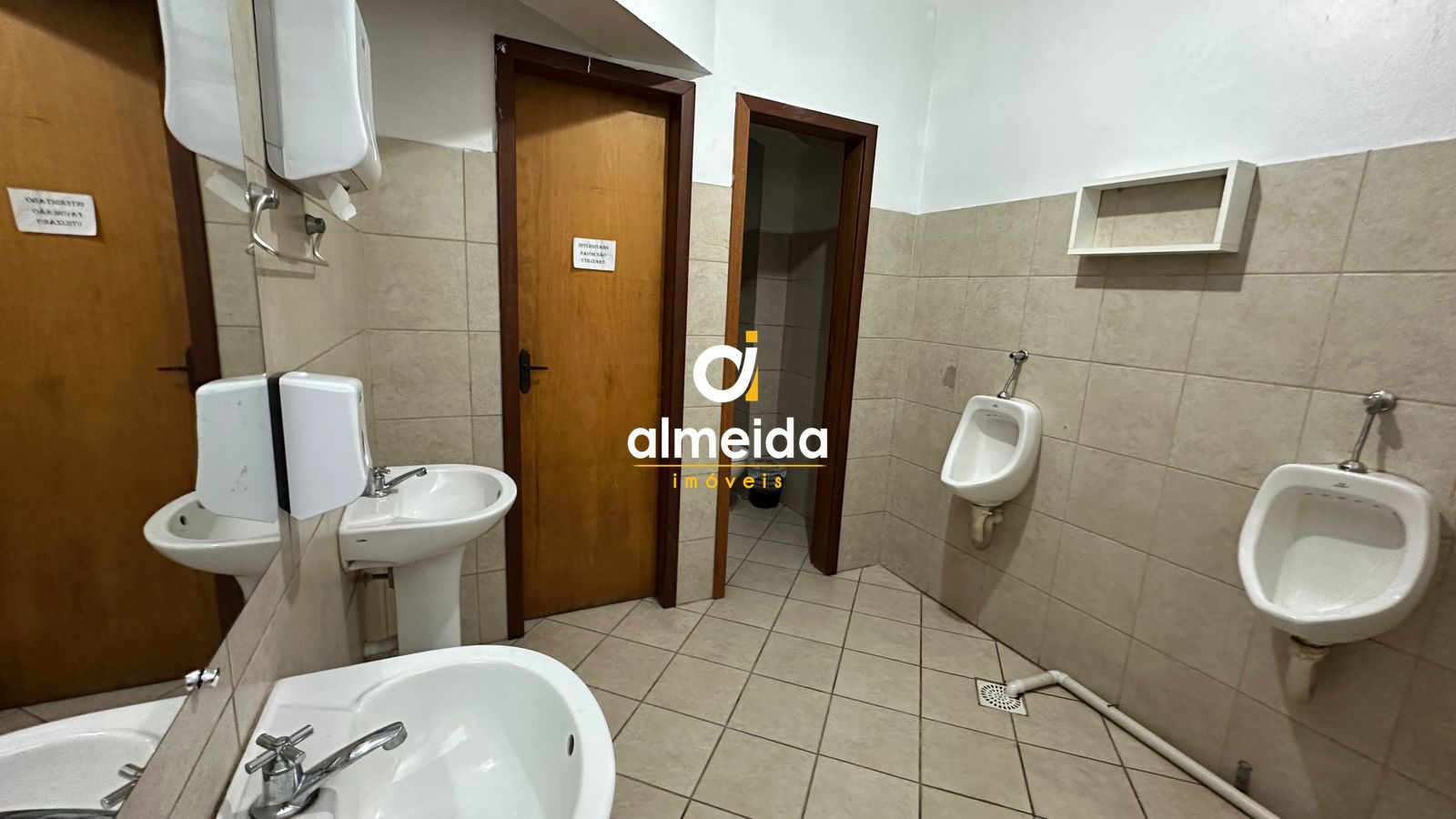 Sala comercial no centro de santa maria.