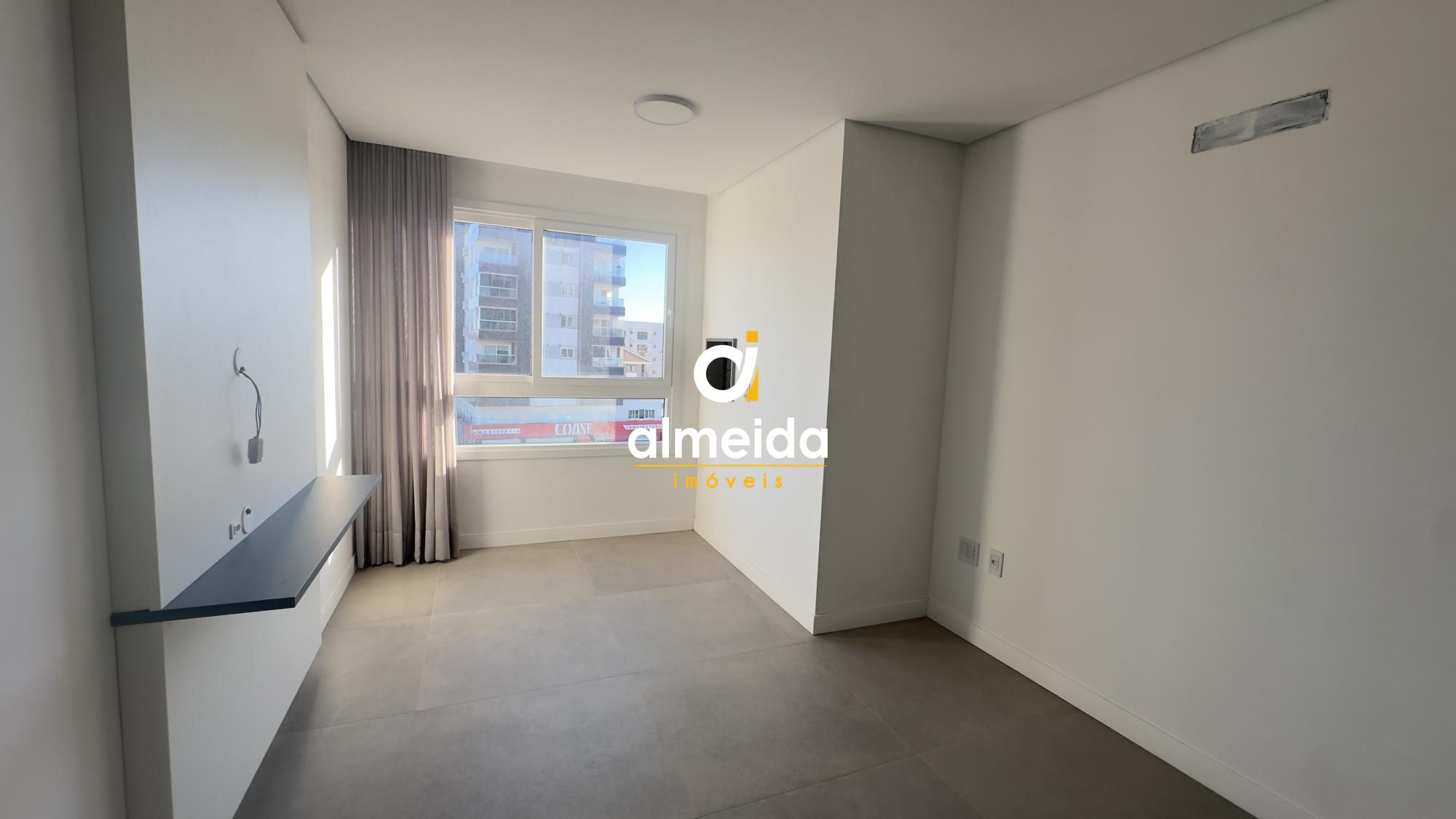Residencial uniqo 1d com garagem prósimo a ufsm.