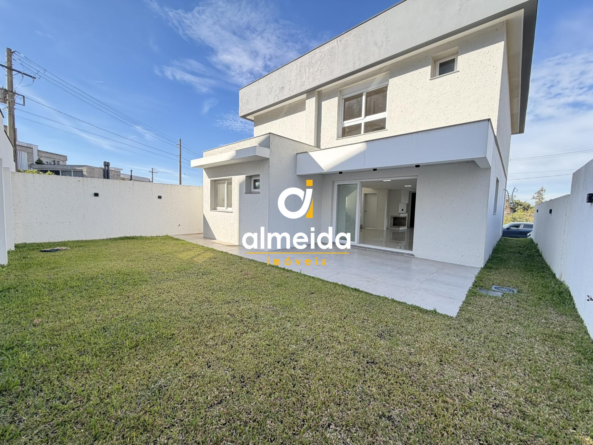 Casa no bairro tomazetti no condominio real park em santa ma