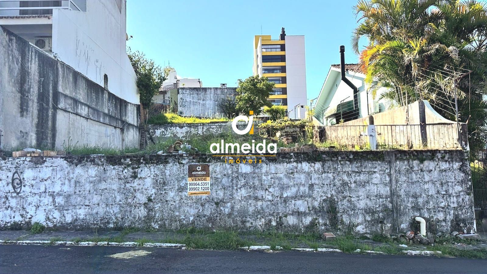 Terreno/Lote à venda  no Nossa Senhora de Lourdes - Santa Maria, RS. Imóveis