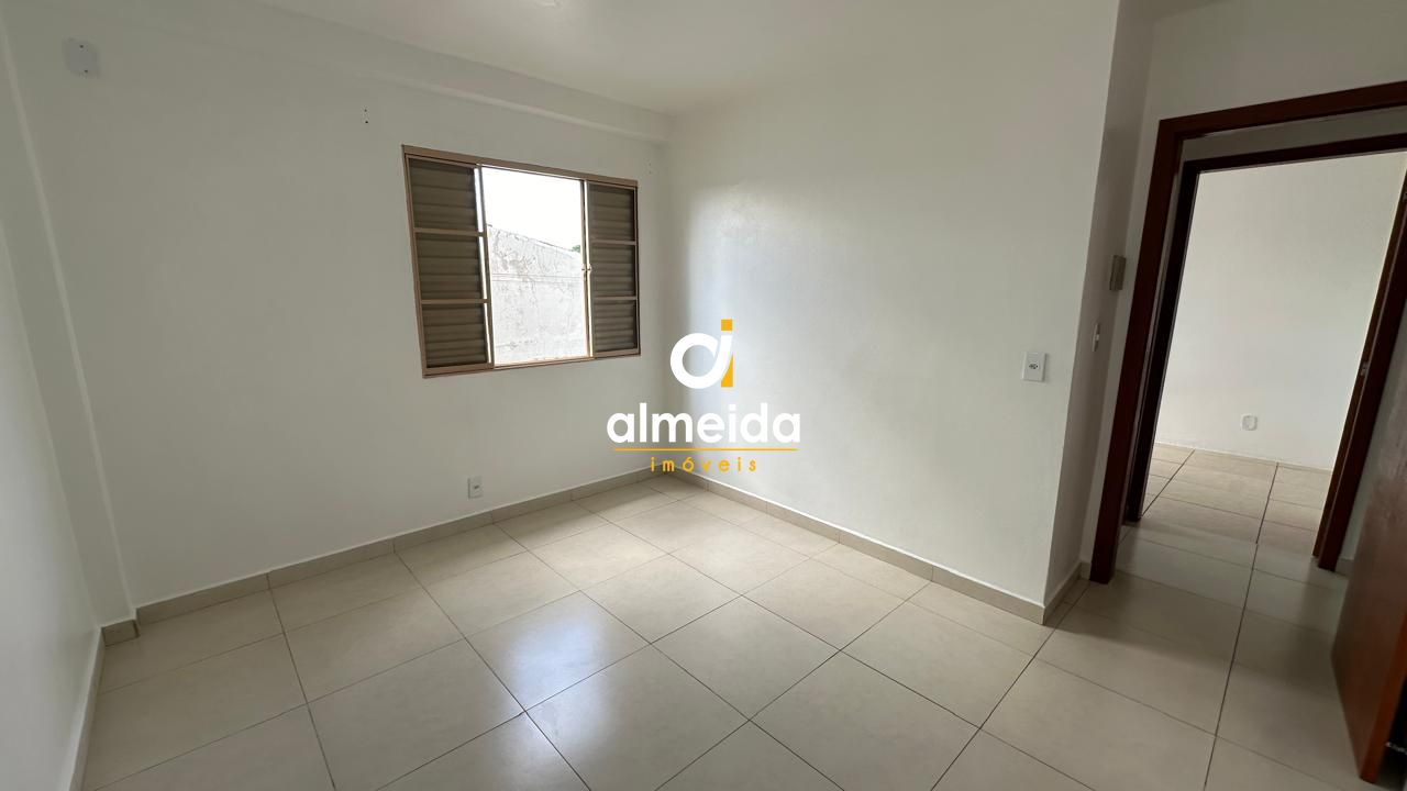 Casa à venda com 3 quartos, 157m² - Foto 16