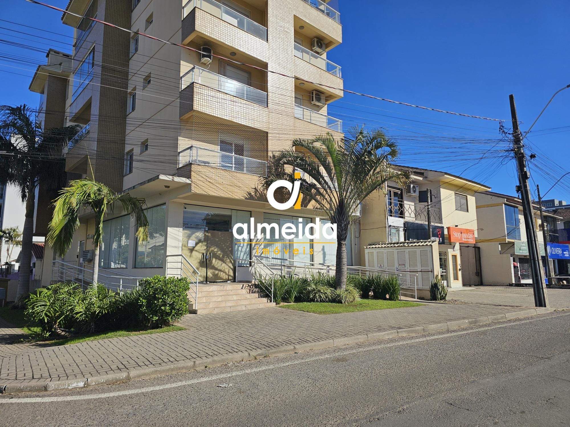 Sala comercial 3 dormitórios para alugar camobi santa maria/