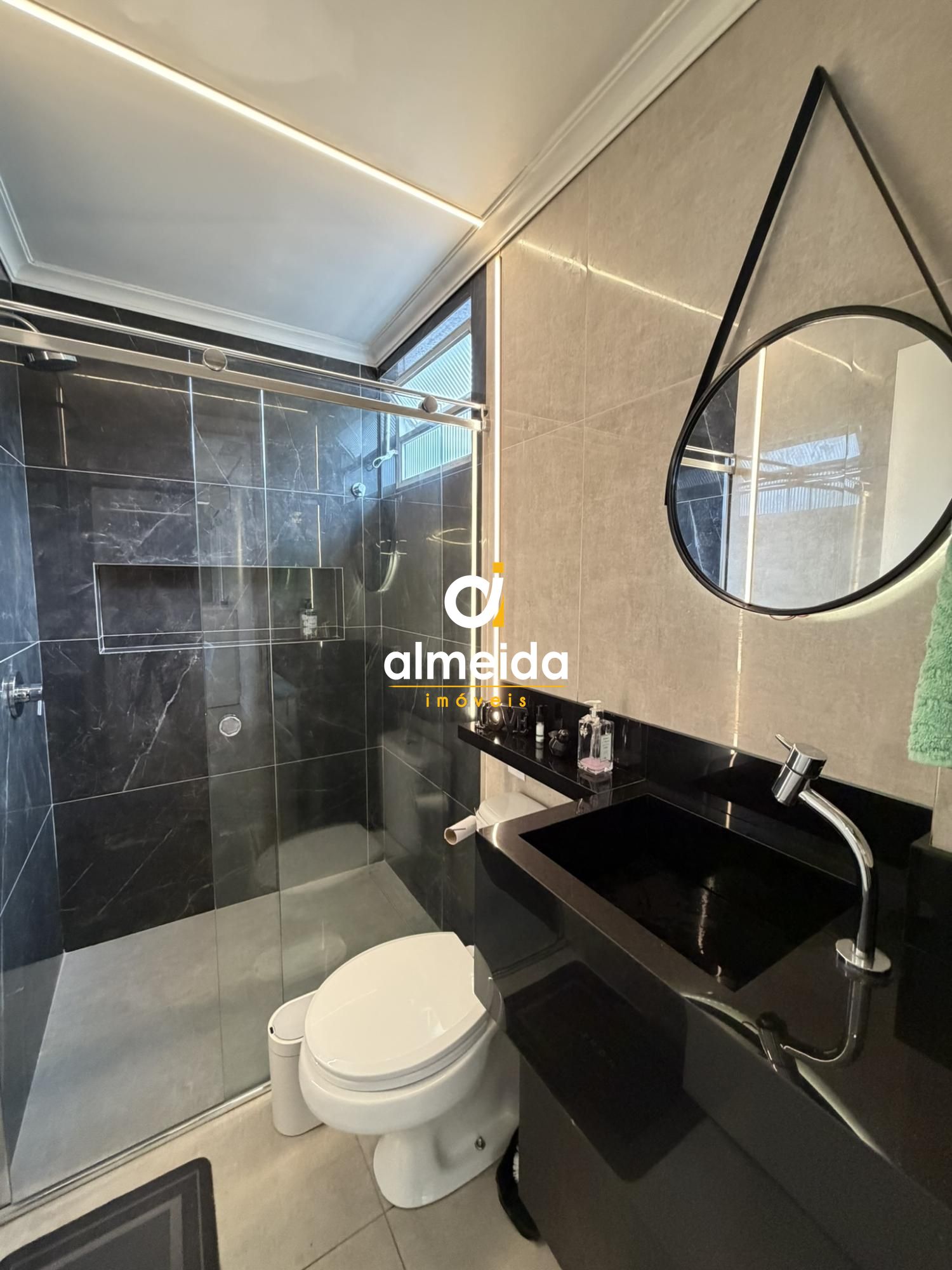 Apartamento duplex 3 quartos no centro de santa maria próxim