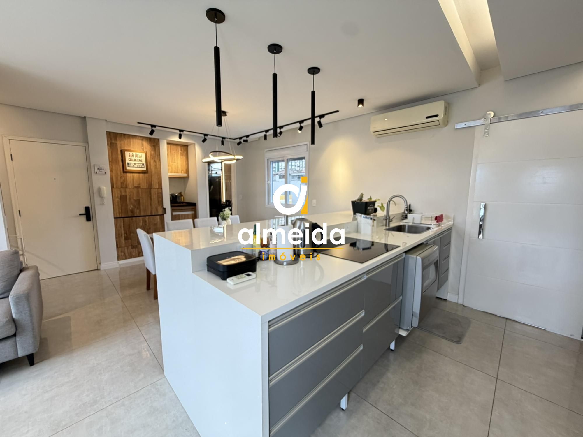 Apartamento duplex 3 quartos no centro de santa maria próxim