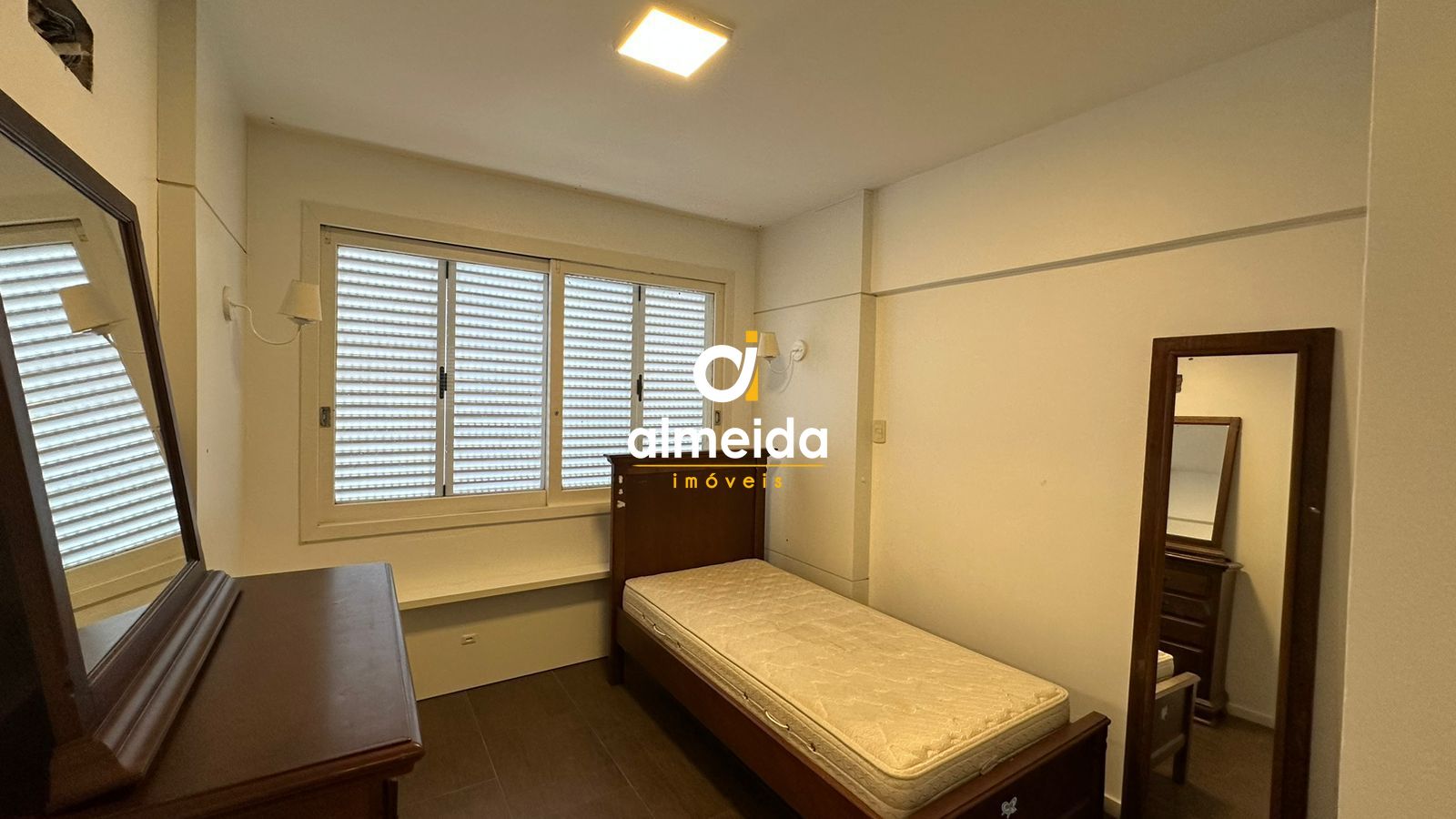 Apartamento à venda com 3 quartos, 165m² - Foto 23