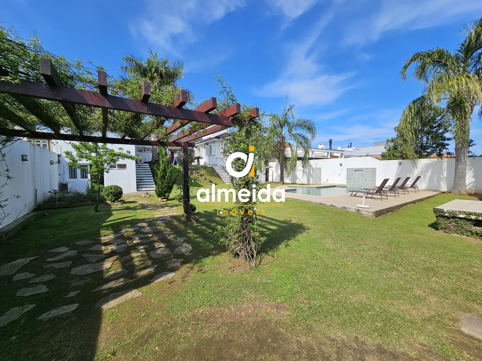 Casa, 4 quartos, 260 m² - Foto 31