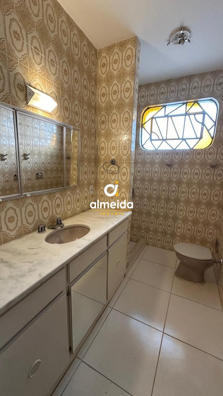 Casa à venda e aluguel com 3 quartos, 200m² - Foto 24