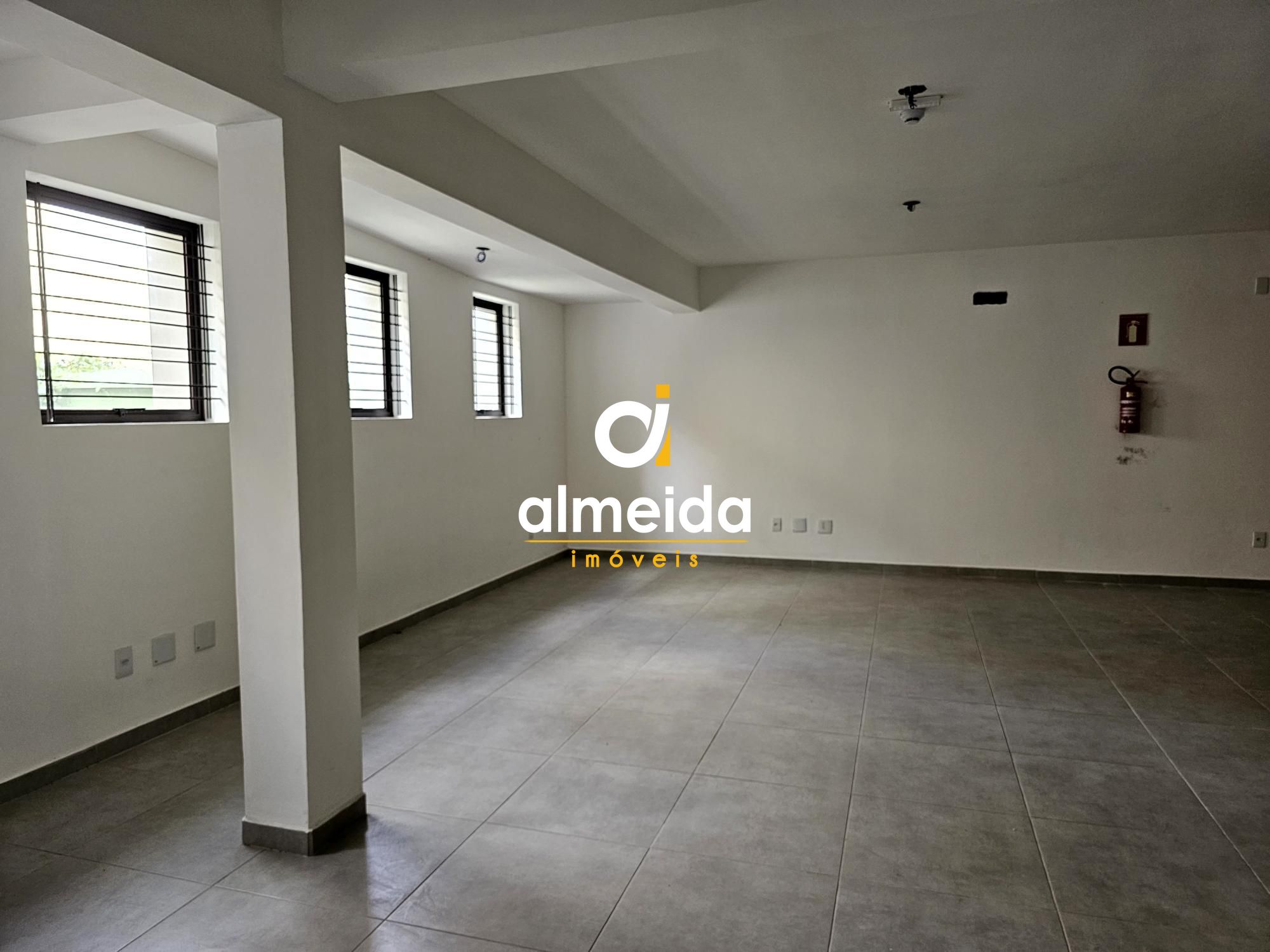 Conjunto Comercial-Sala à venda e aluguel com 14 quartos, 739m² - Foto 17