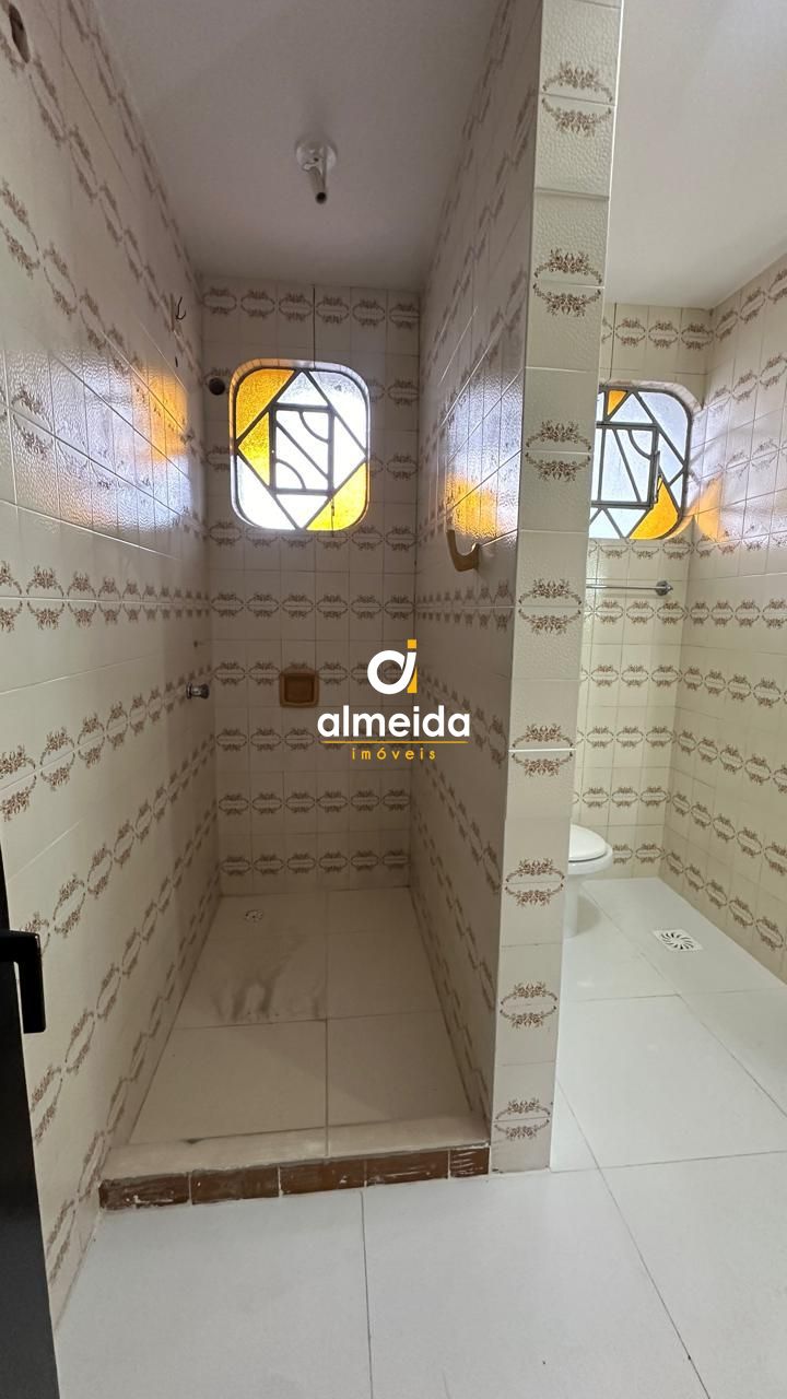 Casa à venda e aluguel com 3 quartos, 200m² - Foto 17