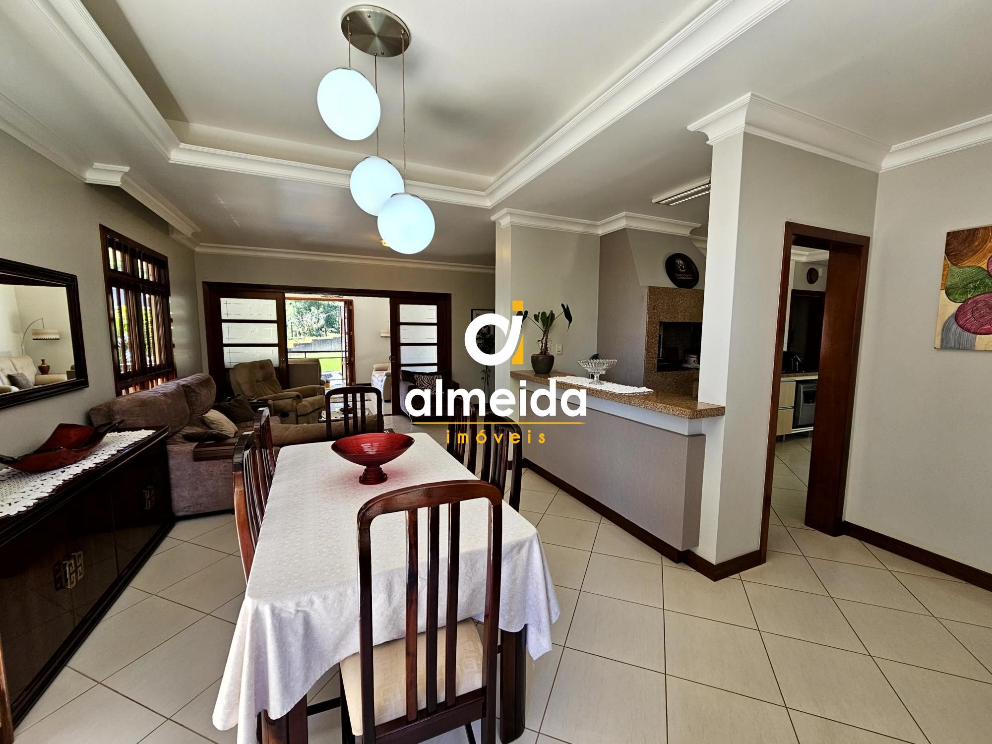 Excelente casa no condominio fechado montes verdes.