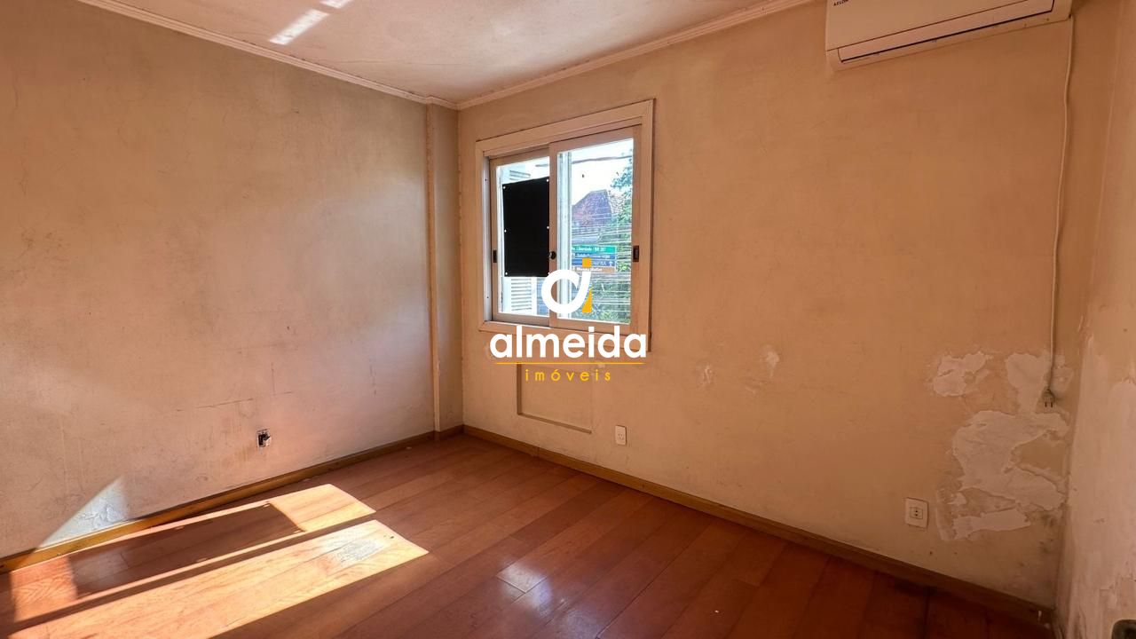 Amplo apartamento, 3 dormitorios, proximo ao quartel.