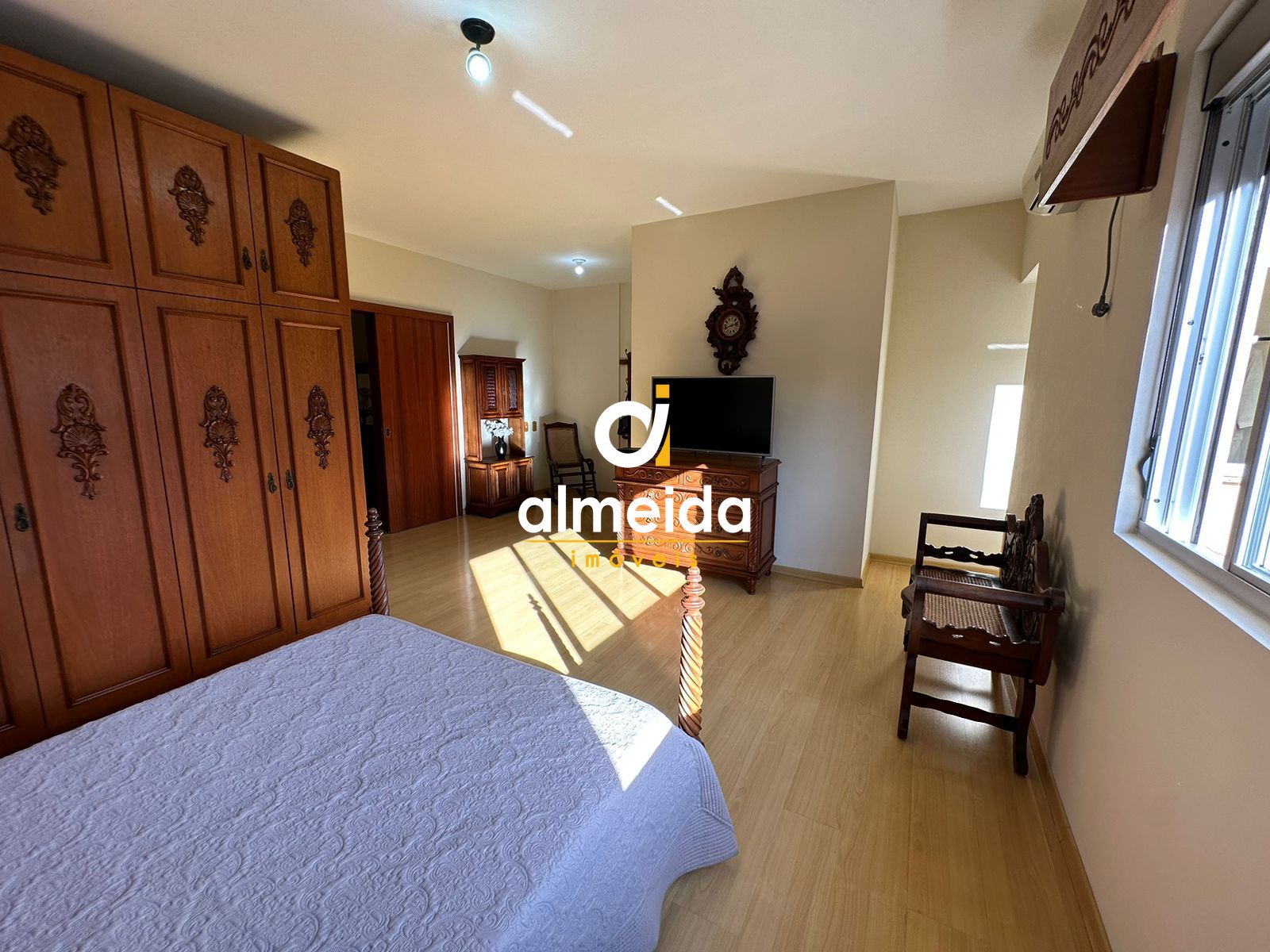 Casa Comercial à venda com 3 quartos, 223m² - Foto 32