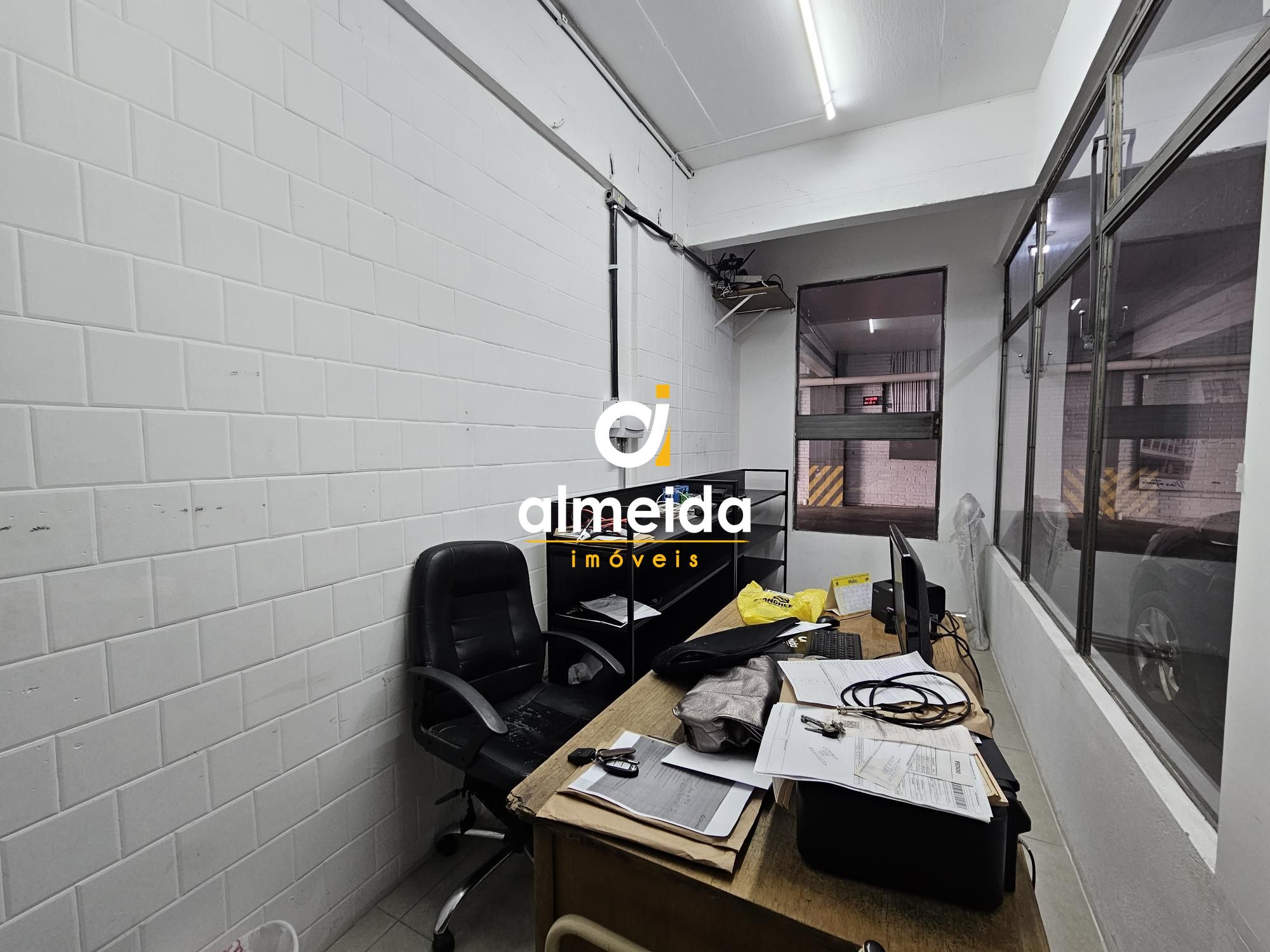 Sala comercial no centro de santa maria rs