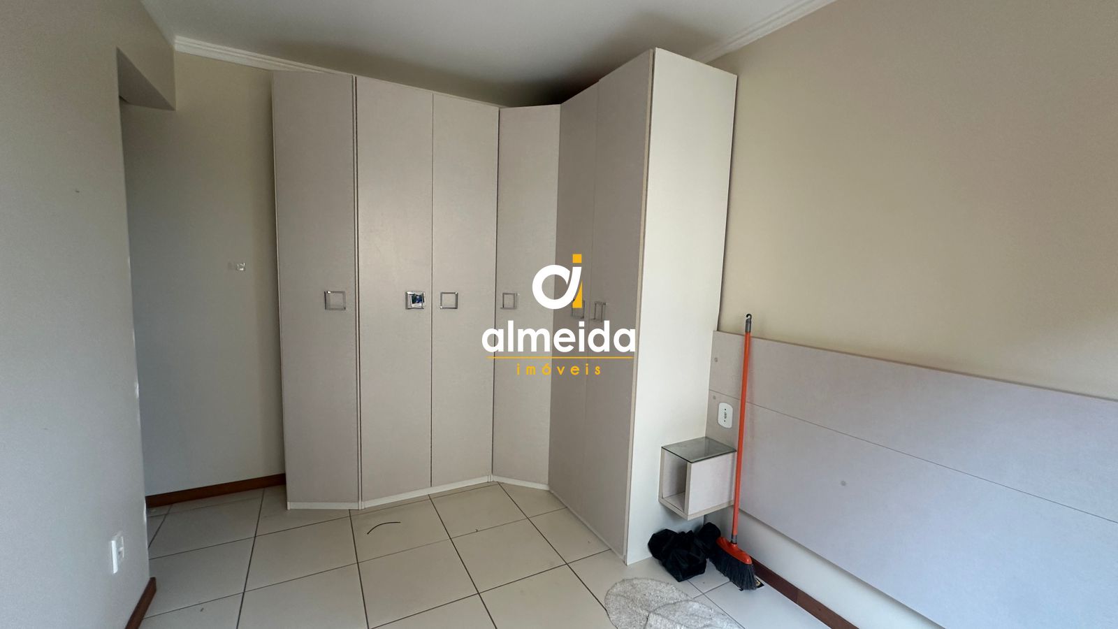 Apartamento à venda com 2 quartos, 55m² - Foto 10