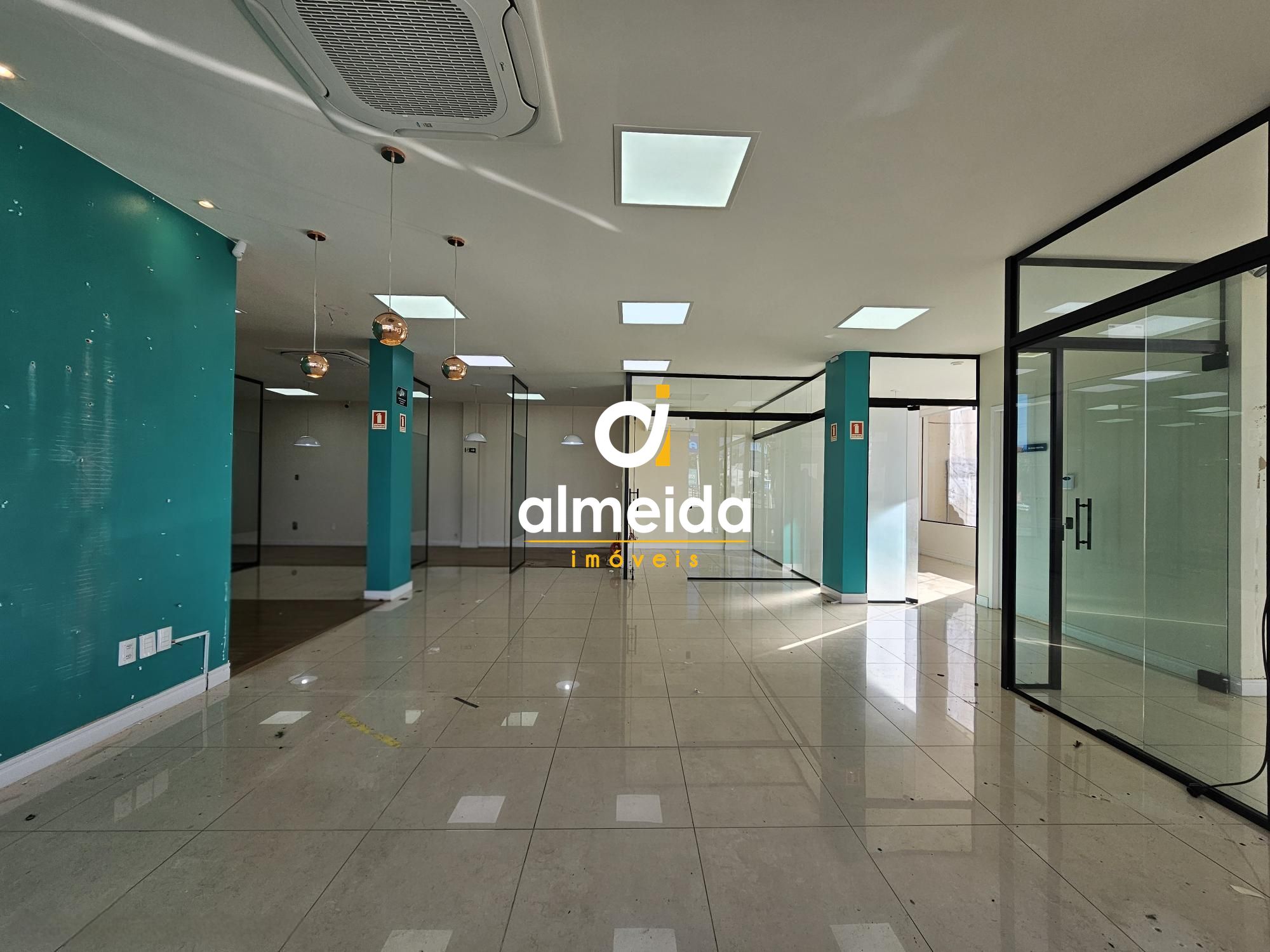 Sala comercial 3 dormitórios para alugar camobi santa maria/