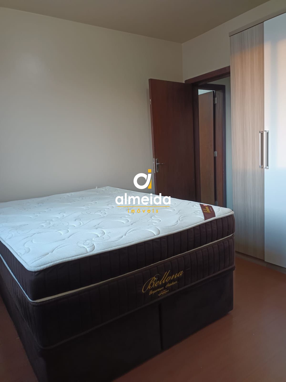 Apartamento 2 dormitórios à venda centro santa maria/rs