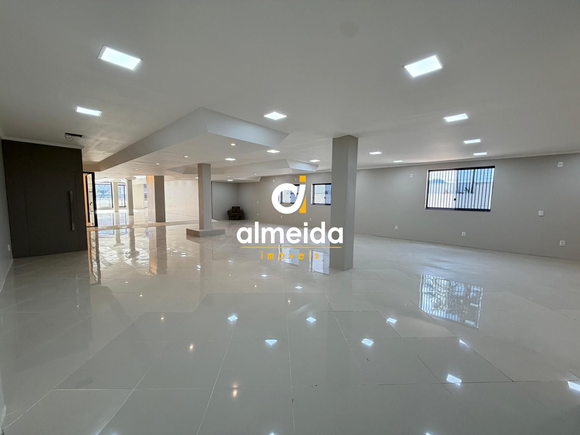 Sala comercial no bairro nossa senhora de lourdes em santa m