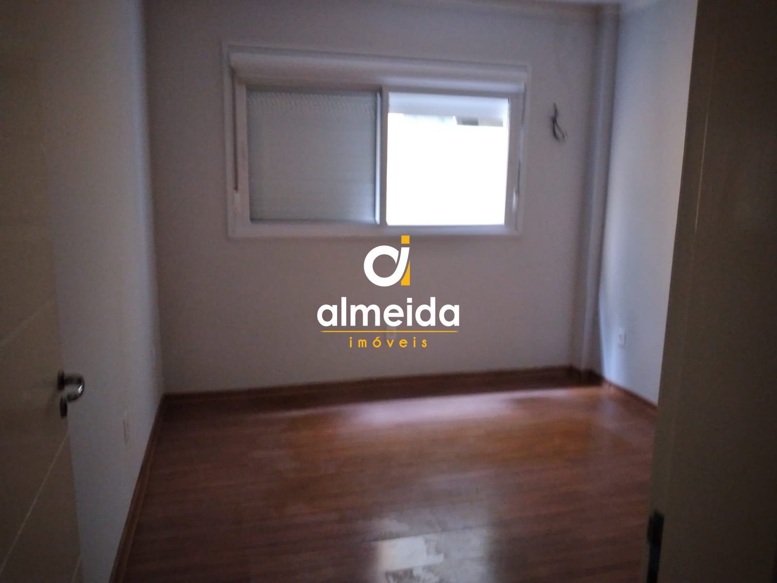 Apartamento à venda com 3 quartos, 105m² - Foto 13