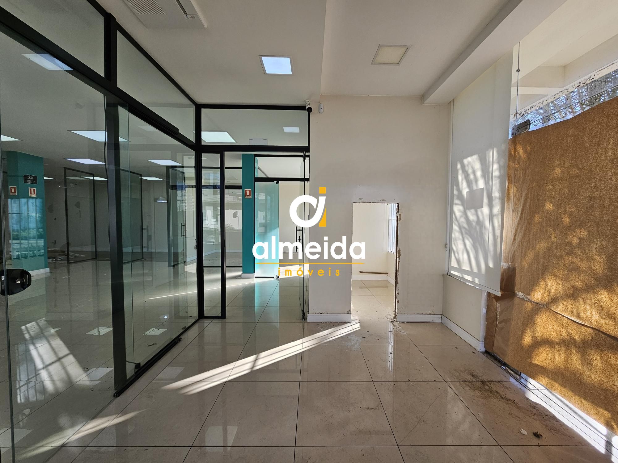 Sala comercial 3 dormitórios para alugar camobi santa maria/
