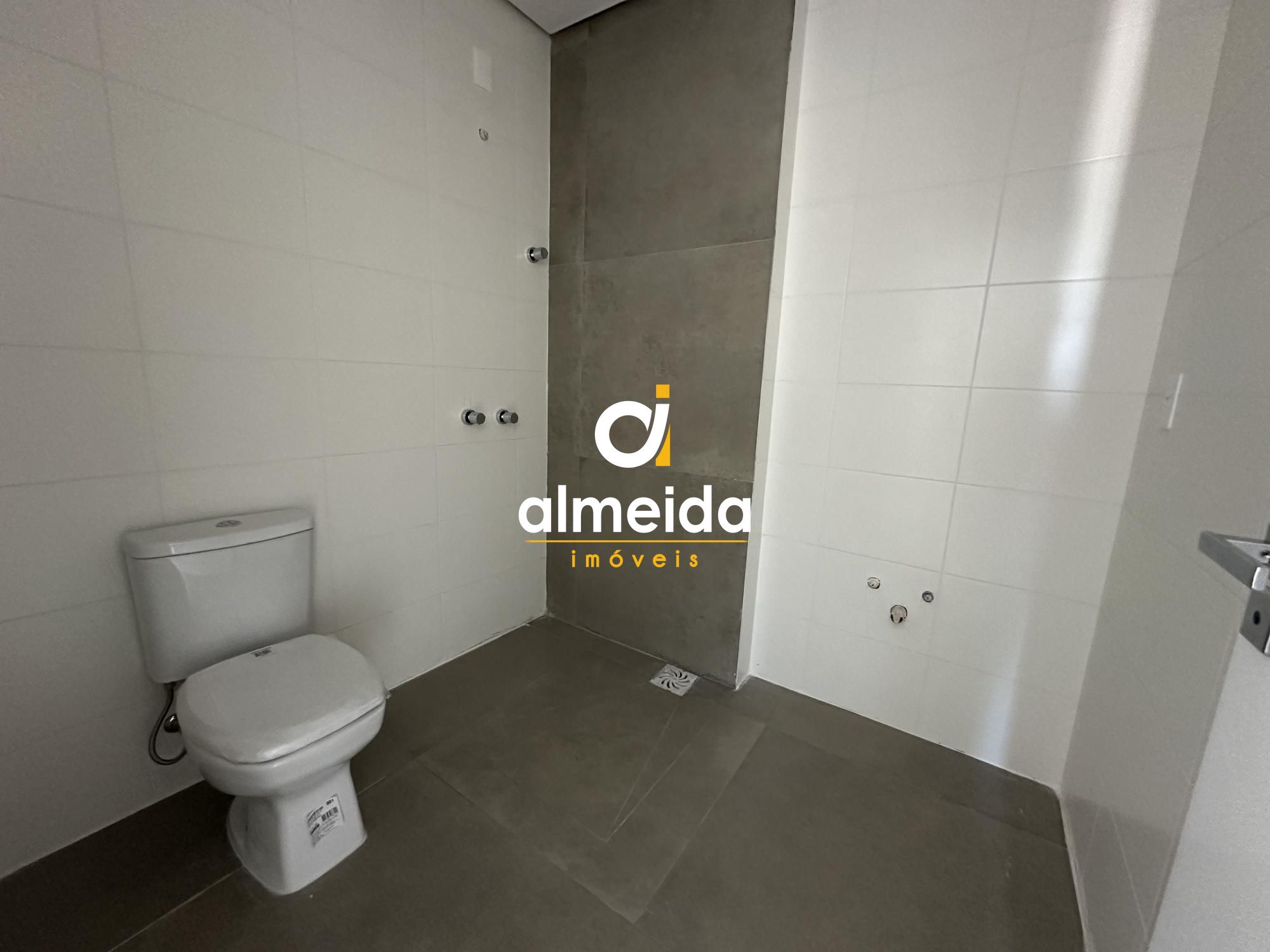 Apartamento à venda com 2 quartos, 82m² - Foto 13