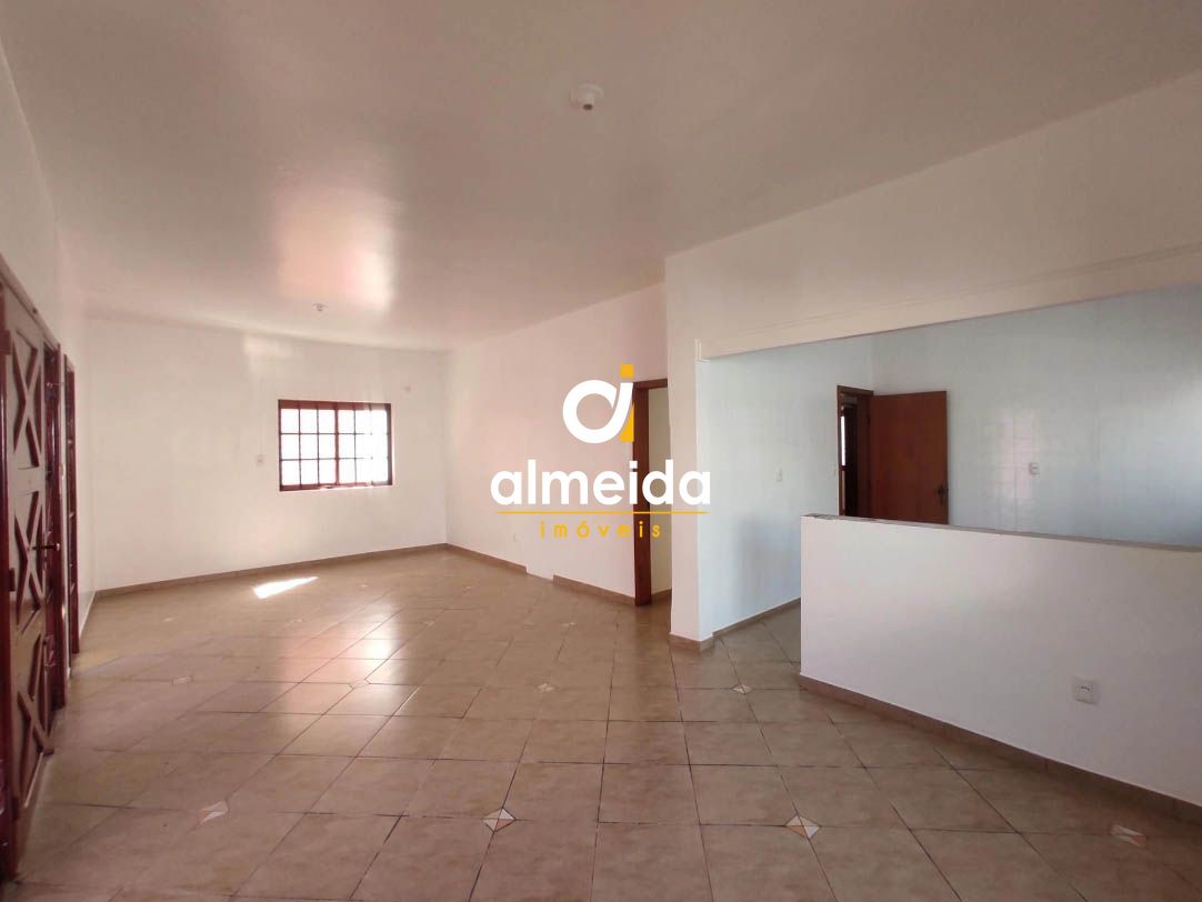 Casa à venda e aluguel com 6 quartos, 250m² - Foto 21