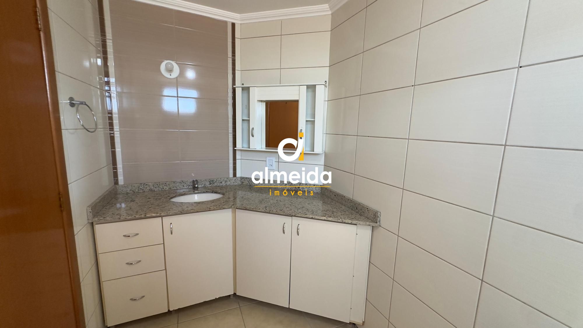 Apartamento com 3 Dormitórios à venda, 131 m² por R$ 740.000,00 Apartamento com 3 Dormitórios à venda, 131 m² por R$ 740.000,00