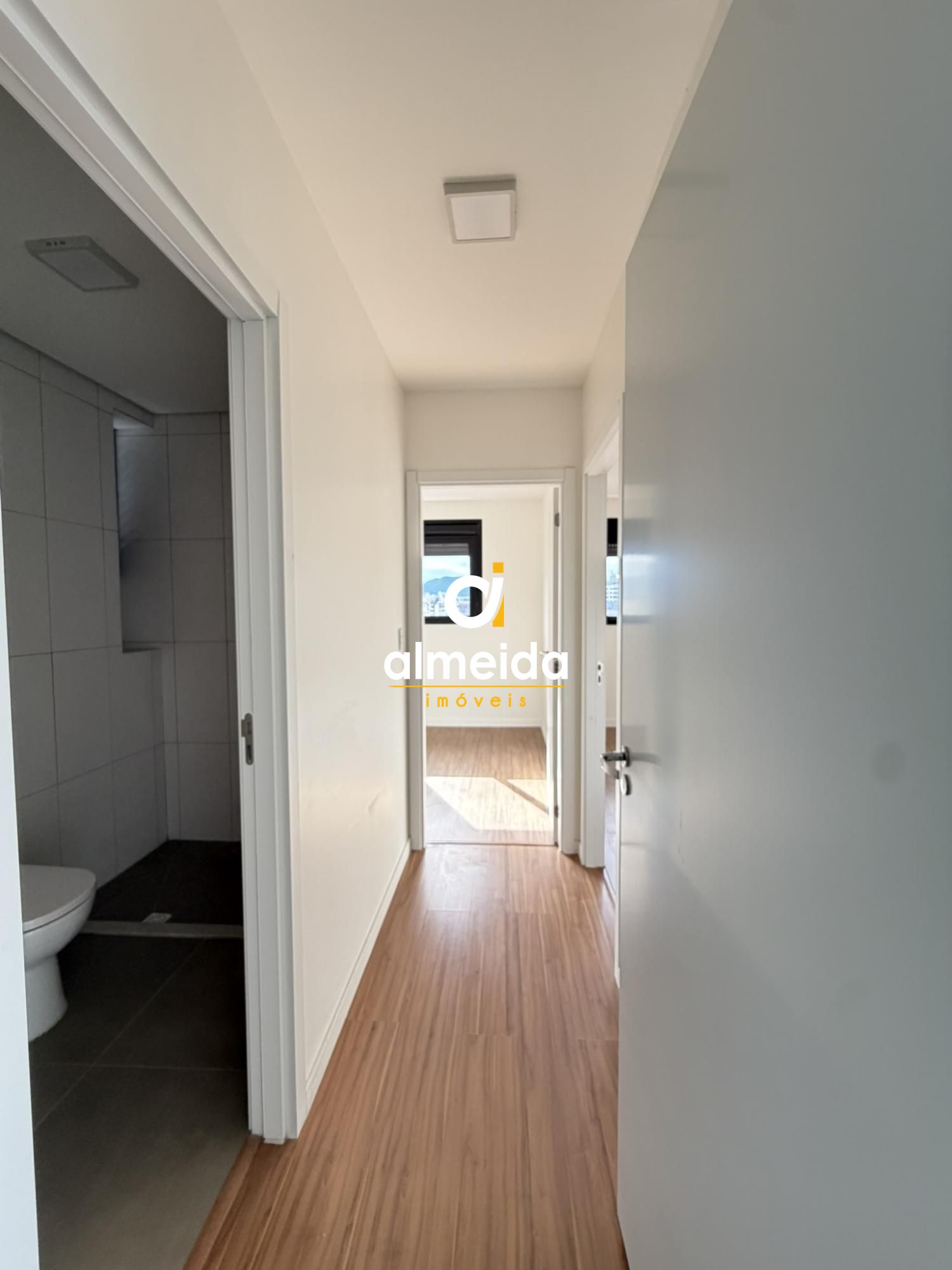Apartamento 2 (1) dormitorios no livty em santa maria rs.