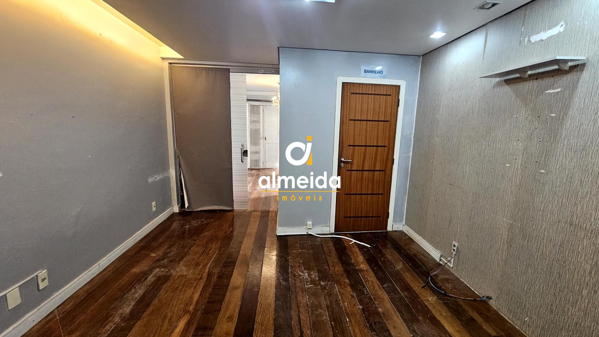 Casa comercial no bairro nossa senhora de lourdes na cidade 