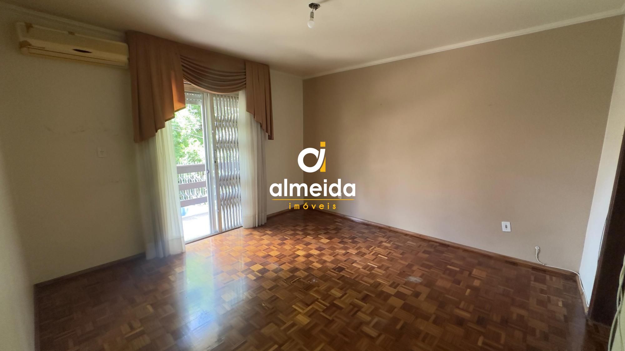 Apartamento com 3 Dormitórios para alugar, 150 m² por R$ 2.600,00 Apartamento com 3 Dormitórios para alugar, 150 m² por R$ 2.600,00