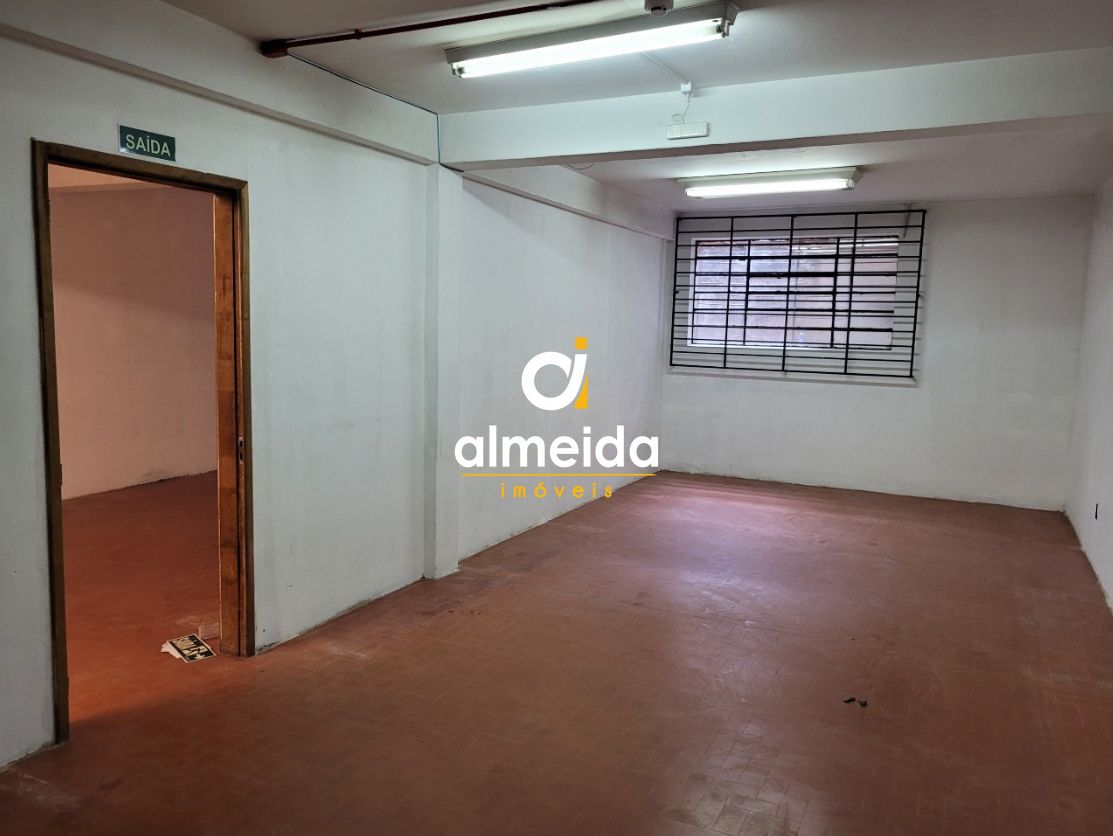 Conjunto Comercial-Sala à venda e aluguel com 3 quartos, 335m² - Foto 15