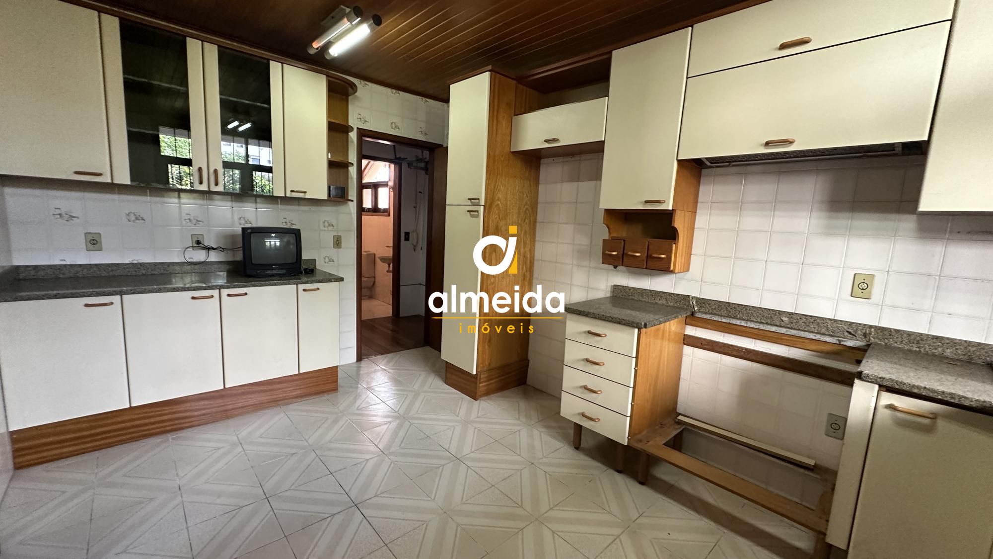 Casa à venda e aluguel com 3 quartos, 257m² - Foto 25