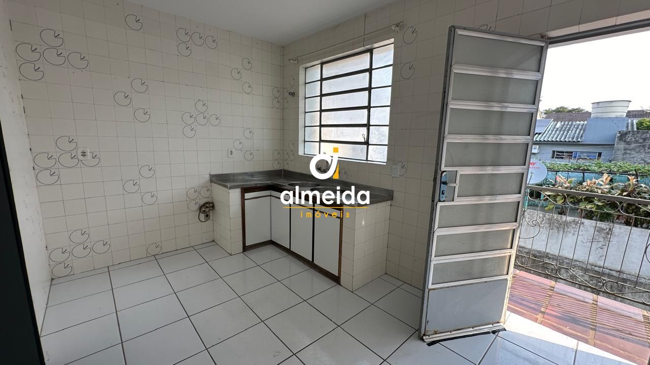 Casa à venda e aluguel com 3 quartos, 200m² - Foto 33