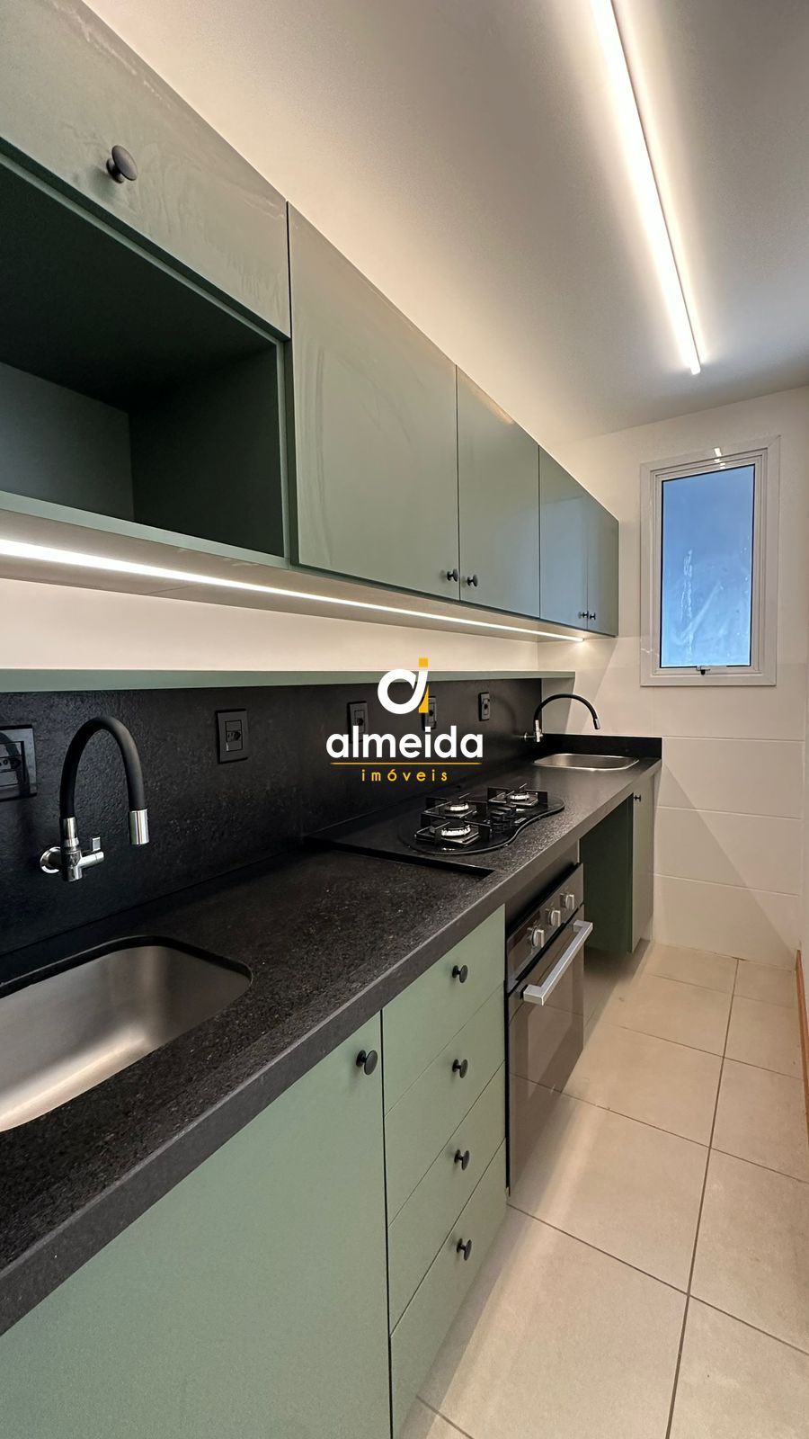 Apartamento de 1 dormitório semimobiliado