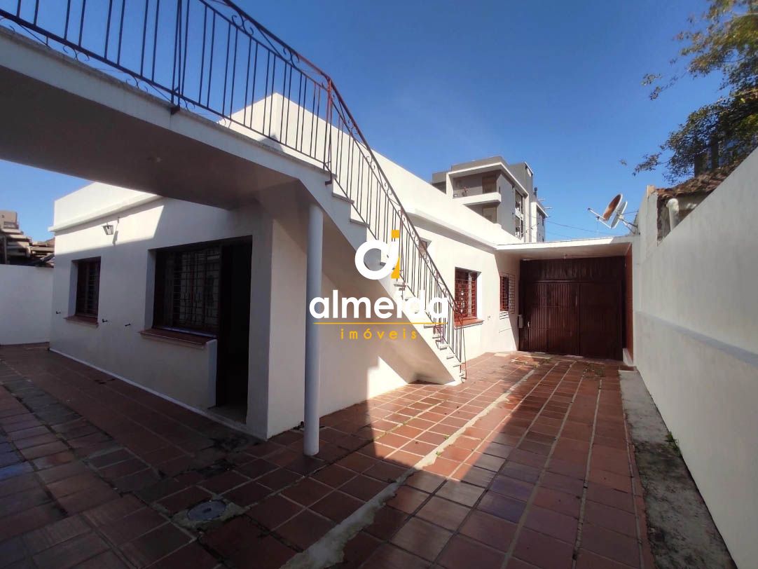 Casa à venda e aluguel com 6 quartos, 250m² - Foto 26