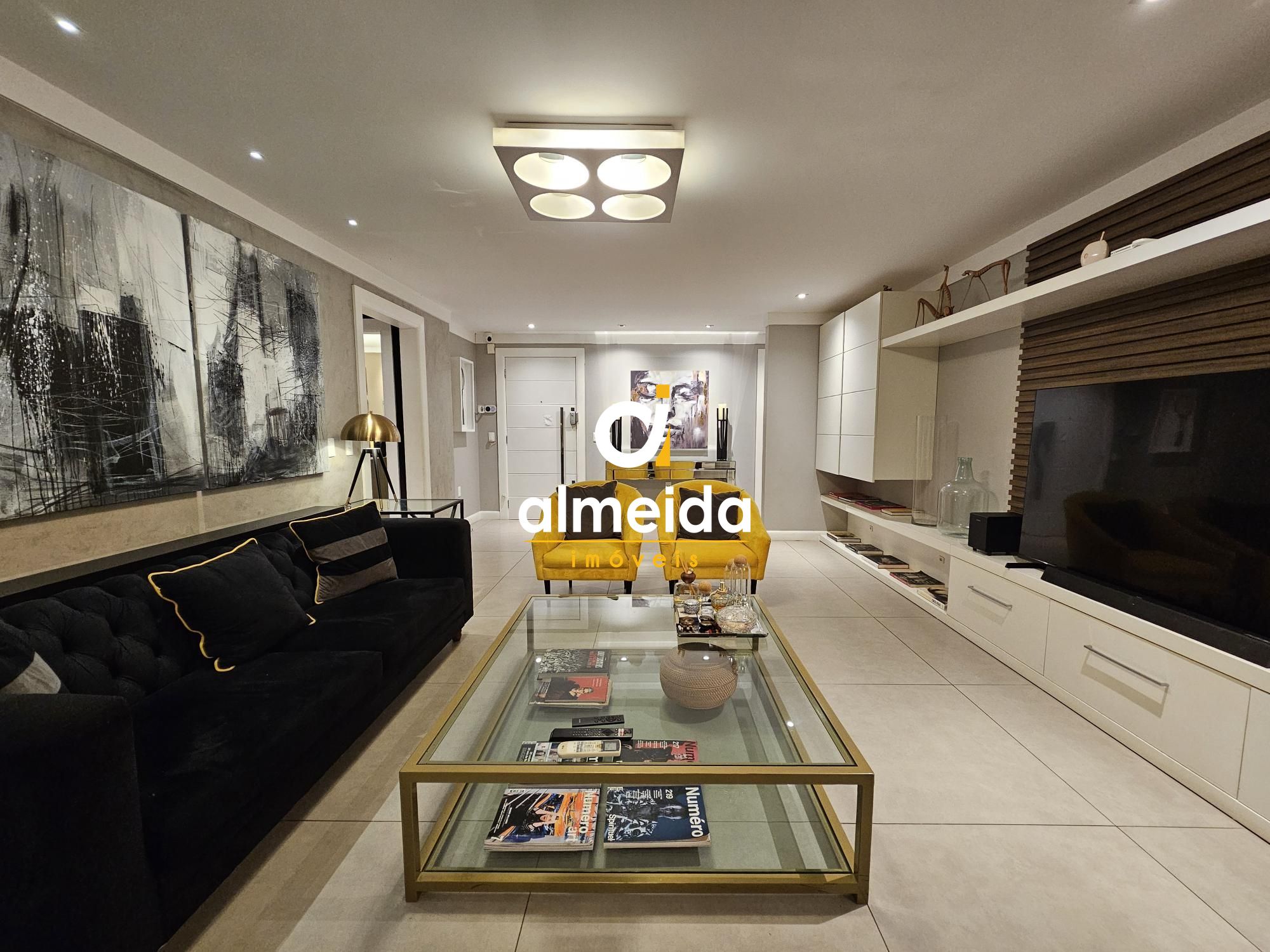 Apartamento alto padrão 4 dormitórios na cidade de santa mar