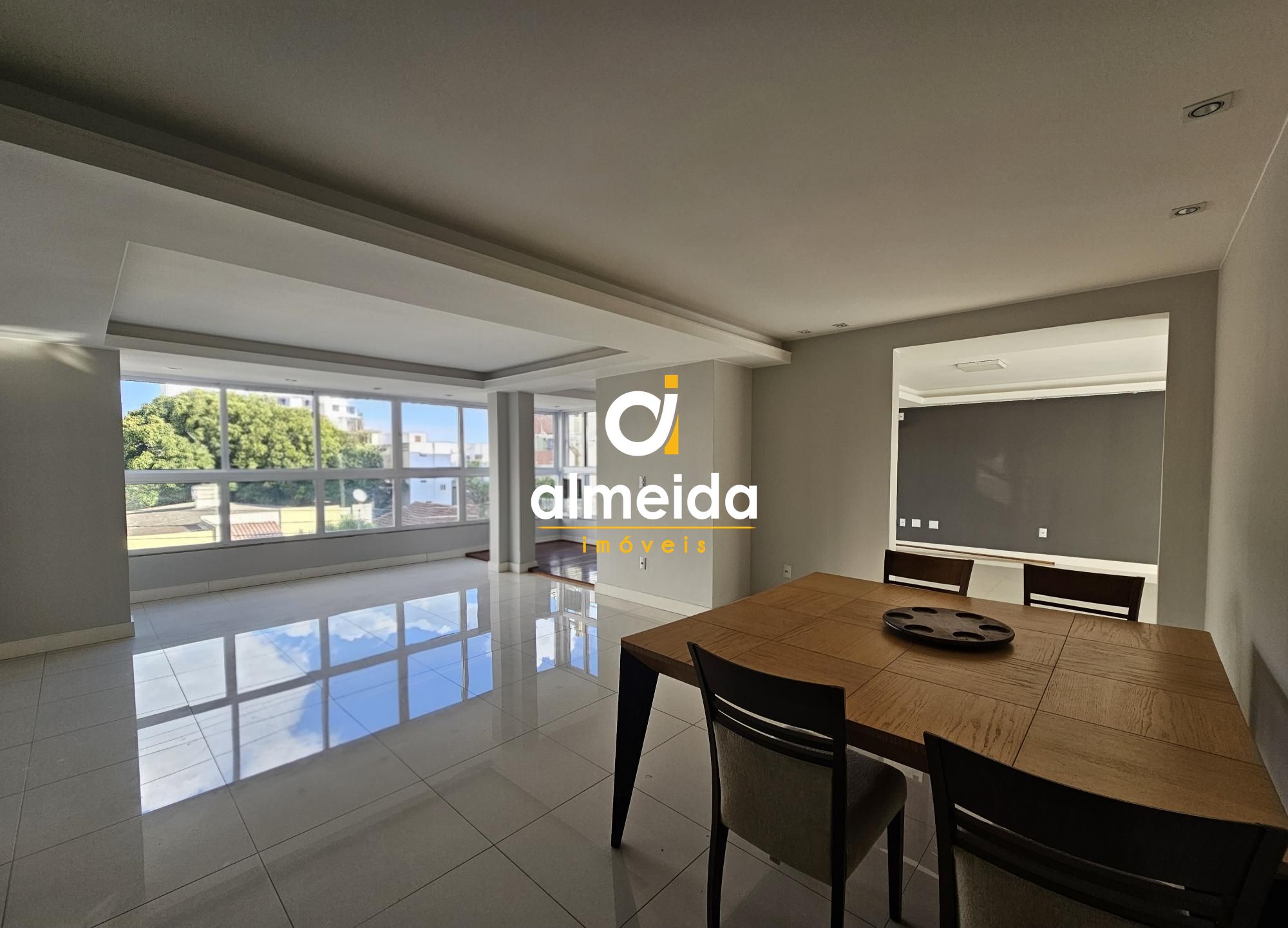 Apartamento 3 dormitorios no centro de santa maria rs.