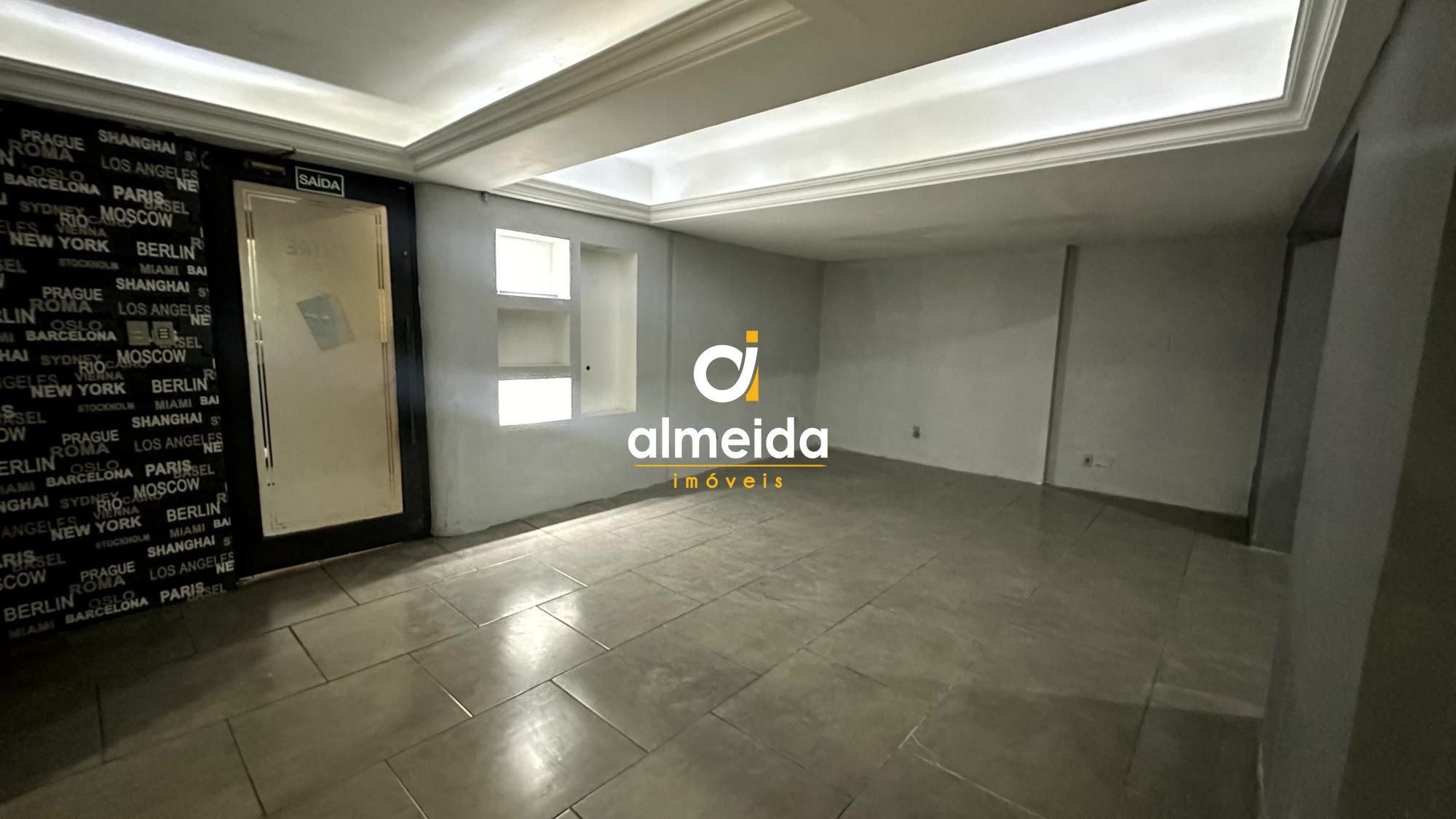 Conjunto Comercial-Sala à venda e aluguel com 5 quartos, 175m² - Foto 17