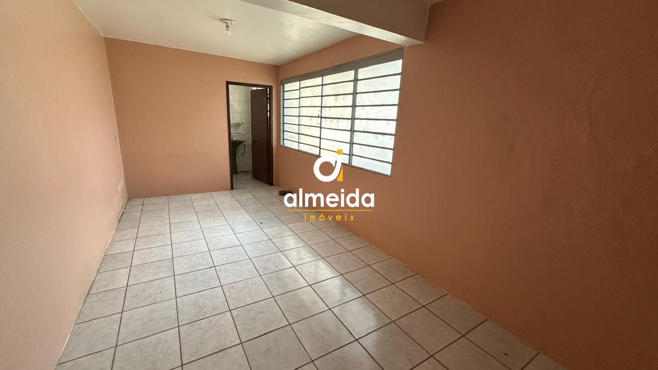 Casa à venda e aluguel com 3 quartos, 200m² - Foto 40