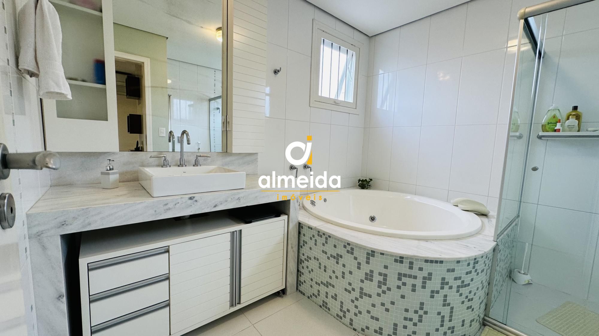 Casa à venda com 3 quartos, 360m² - Foto 37