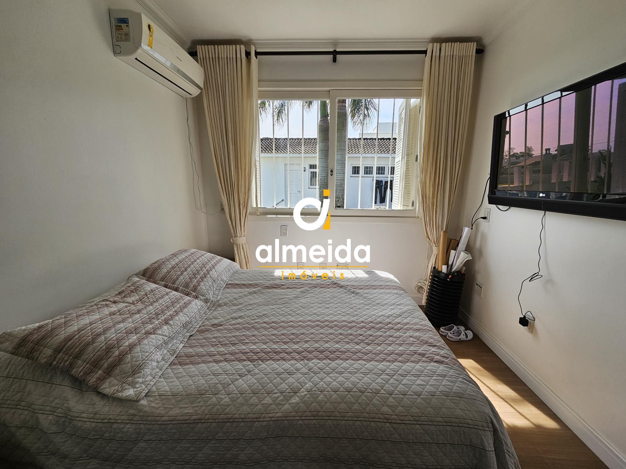 Casa, 4 quartos, 260 m² - Foto 24