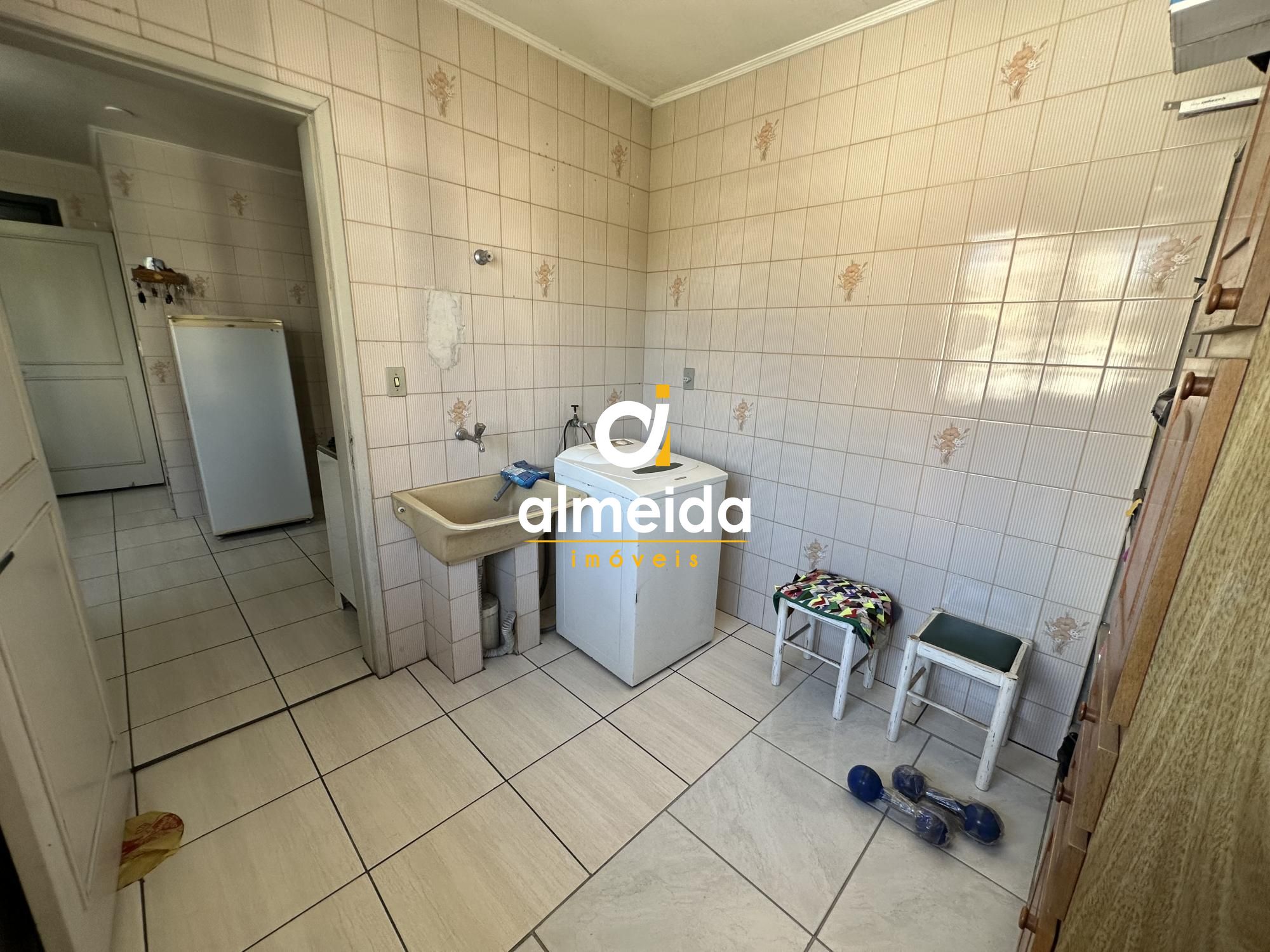 Apartamento à venda com 3 quartos, 197m² - Foto 23