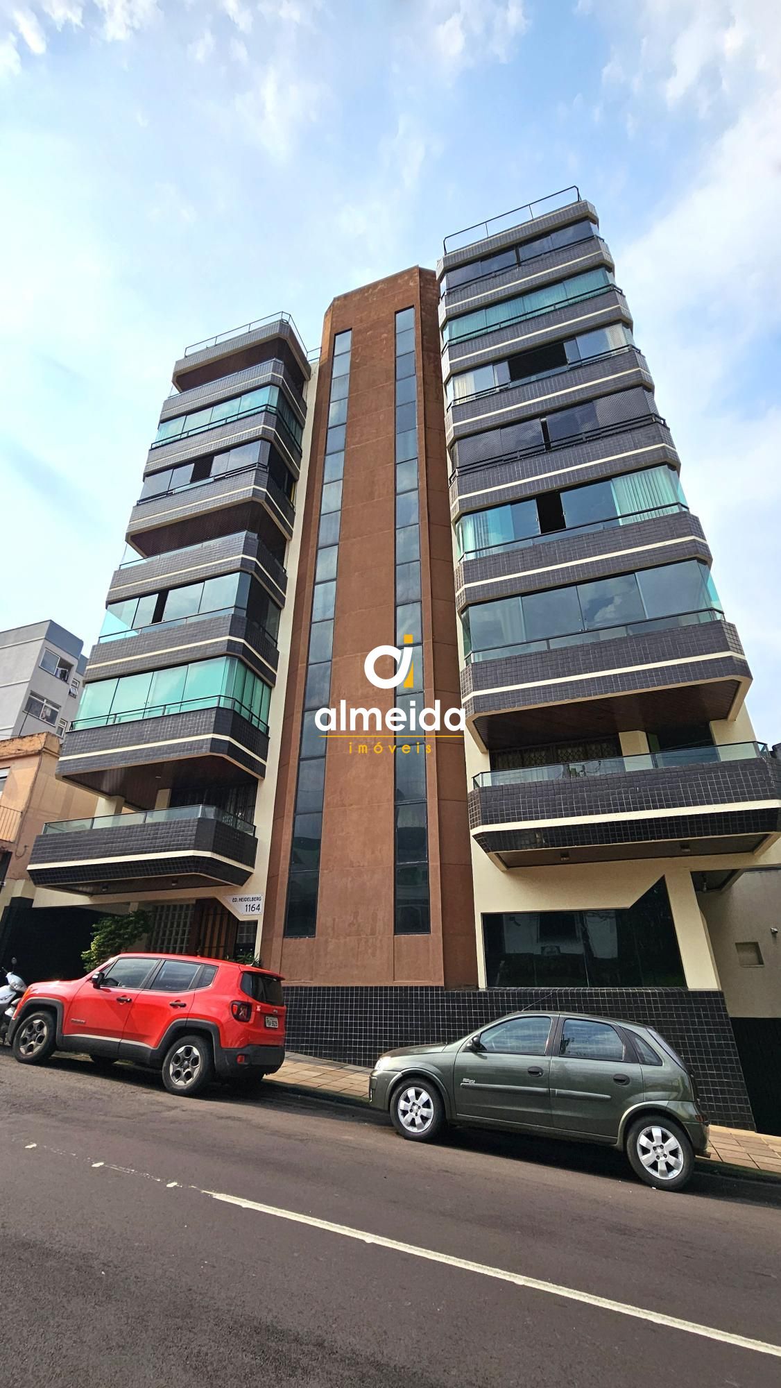 Apartamento com 4 Dormitórios à venda, 240 m² por R$ 1.600.000,00 Apartamento com 4 Dormitórios à venda, 240 m² por R$ 1.600.000,00