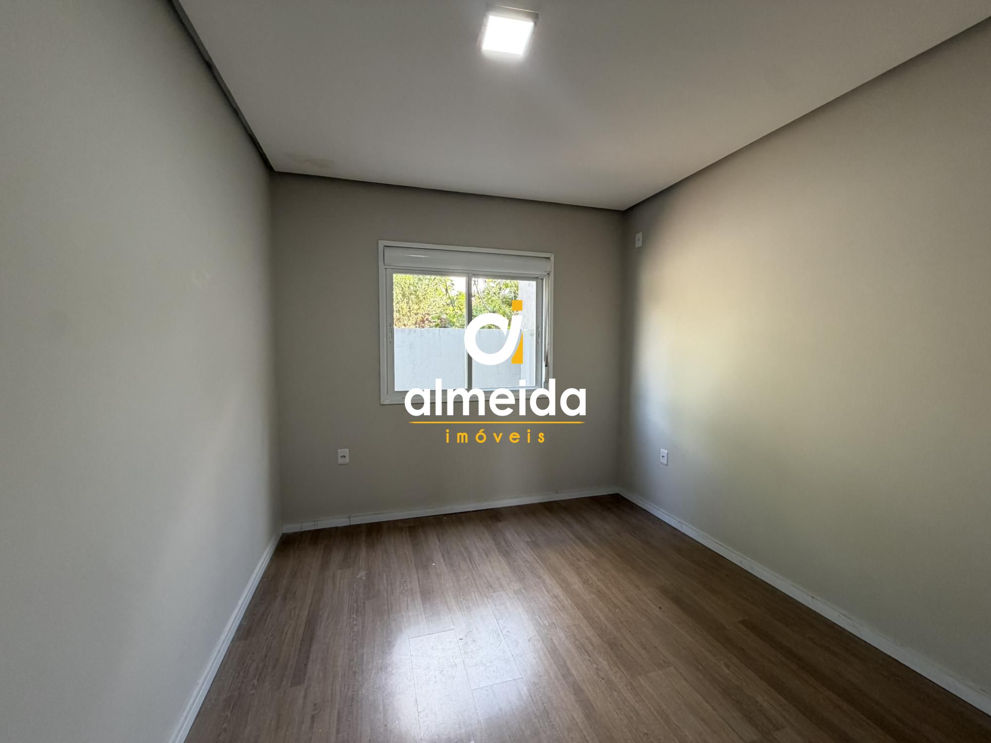 Casa no residencial pinheiro em santa maria