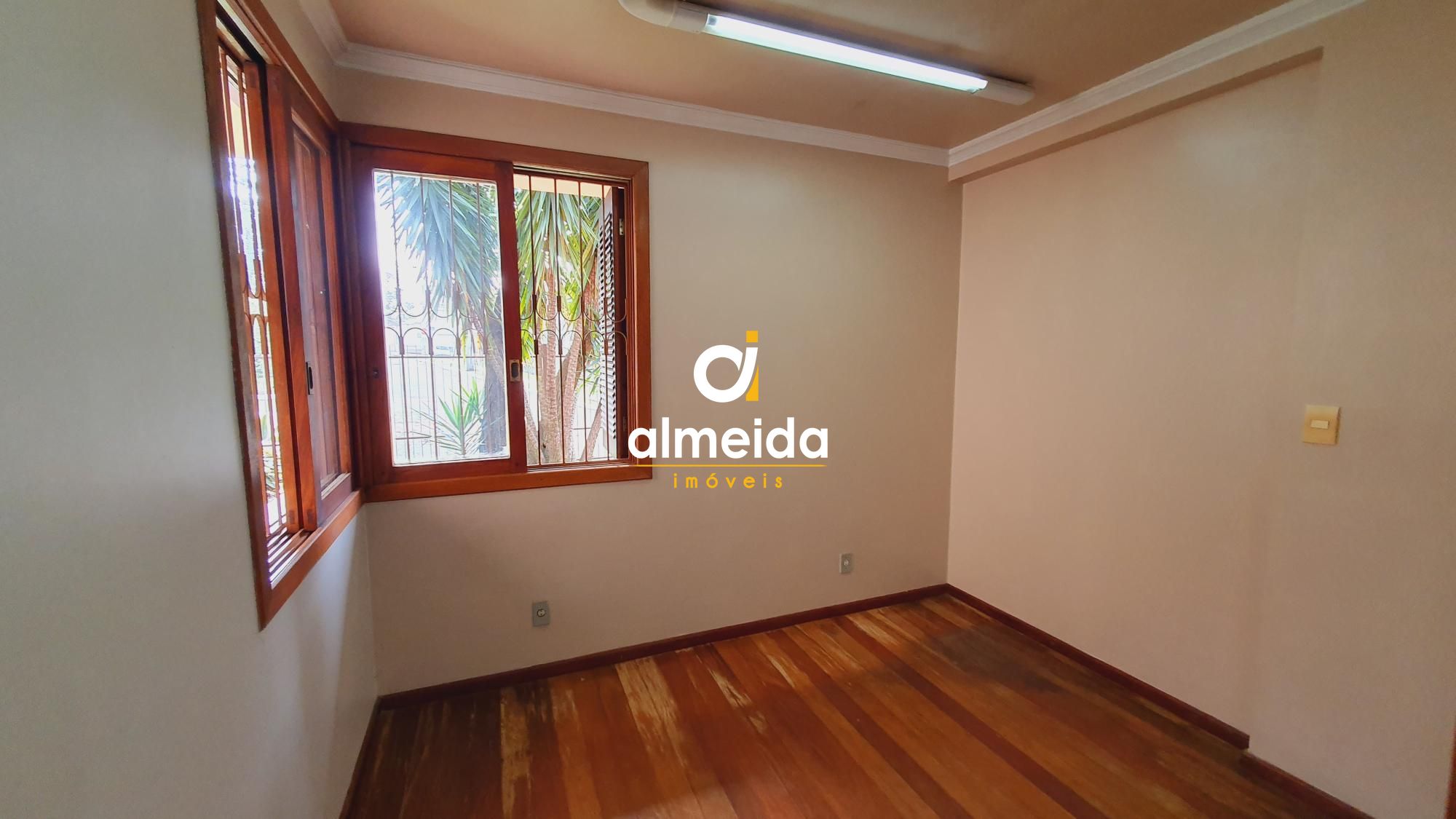 Casa à venda com 4 quartos, 365m² - Foto 32